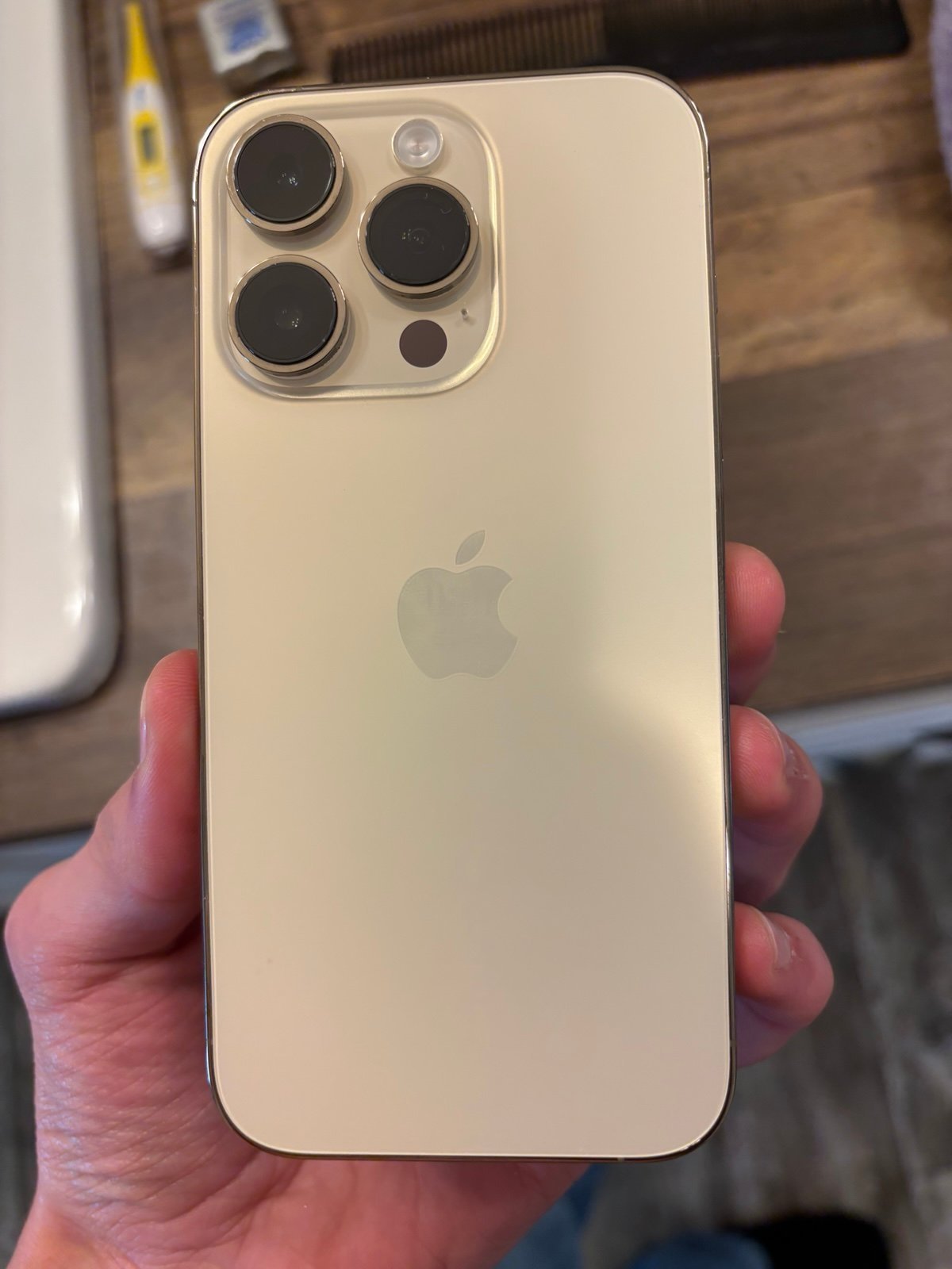 Apple iPhone 14 Pro 256 GB in Gold for Verizon 3S32