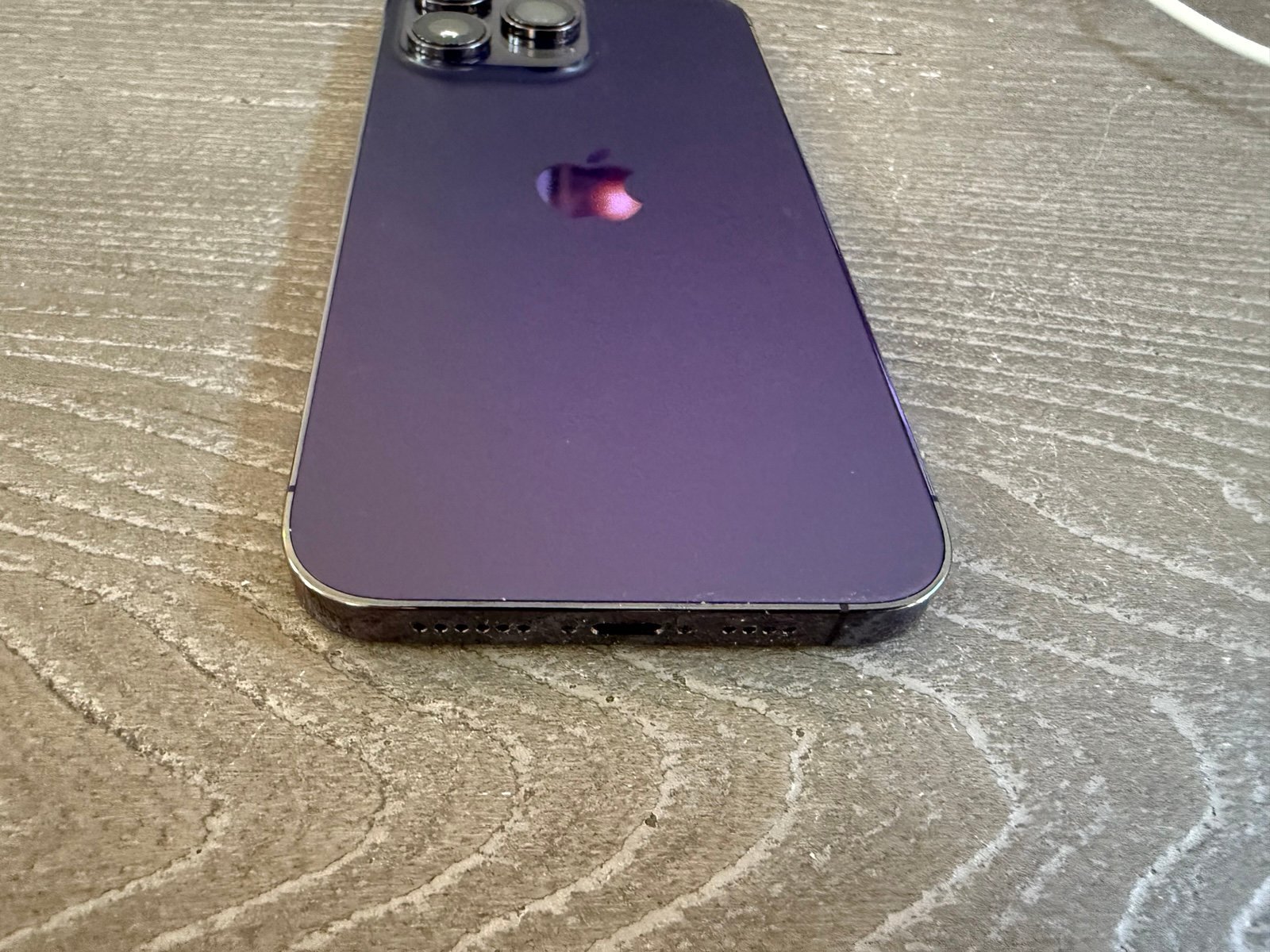 UNLOCKED Apple iPhone 14 Pro Max 256 GB Deep Purple MQ8W3LL/A Used 6V19