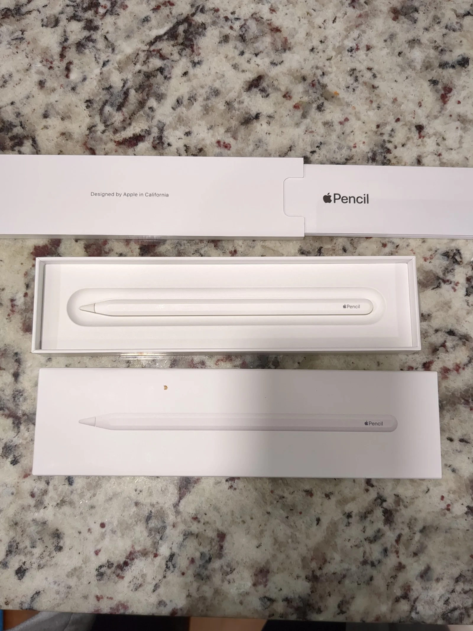 SOLD - Apple iPad Air 4th Generation 256 GB in Green bundle 3R21