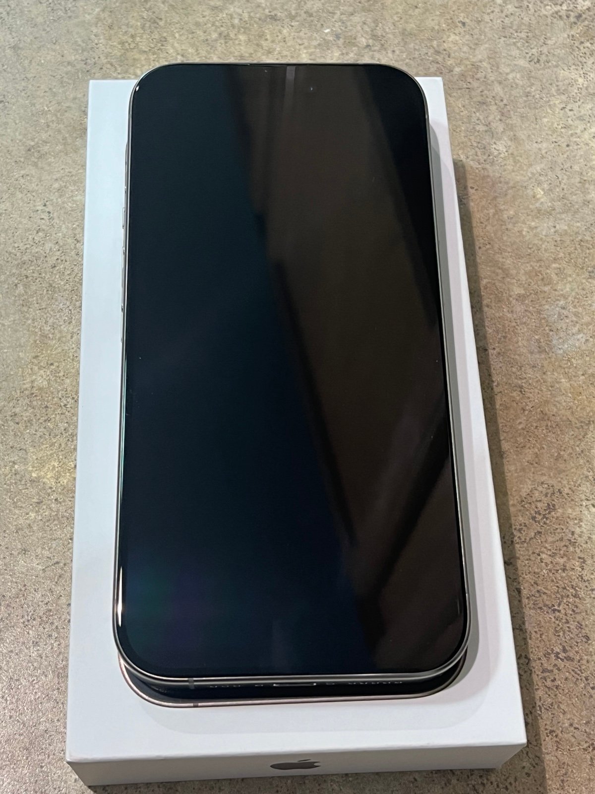 iPhone 15 Pro 128GB AT&T Natural Titanium Like New 7M87