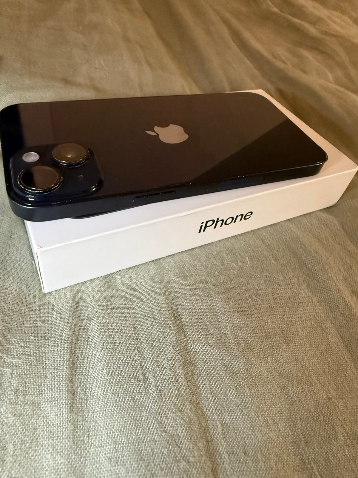 iPhone 14 Unlocked 128GB 6D83