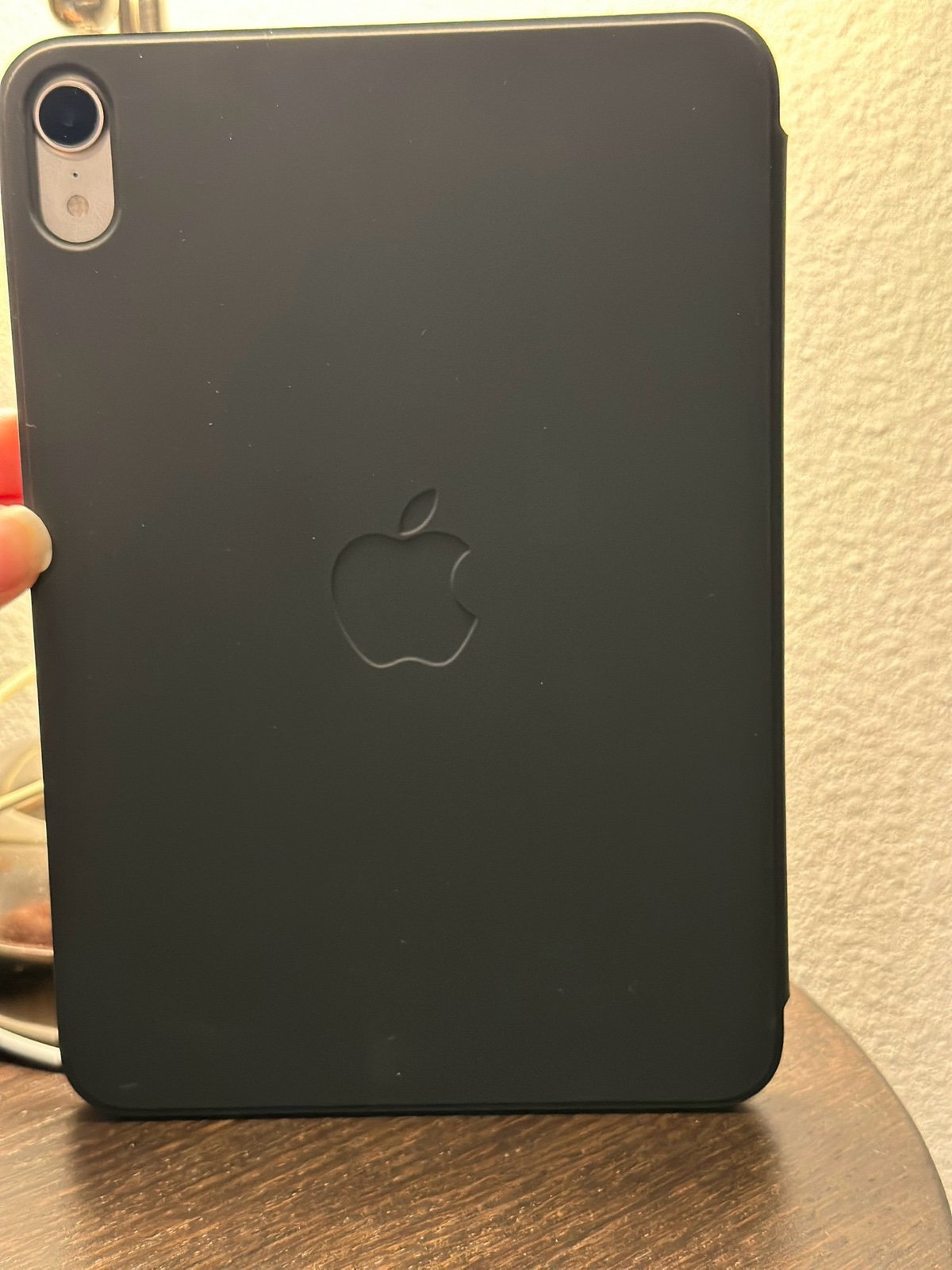 Apple iPad Mini 6th Generation- (Starlight) 64 GB & Original Apple Folio case 1N26