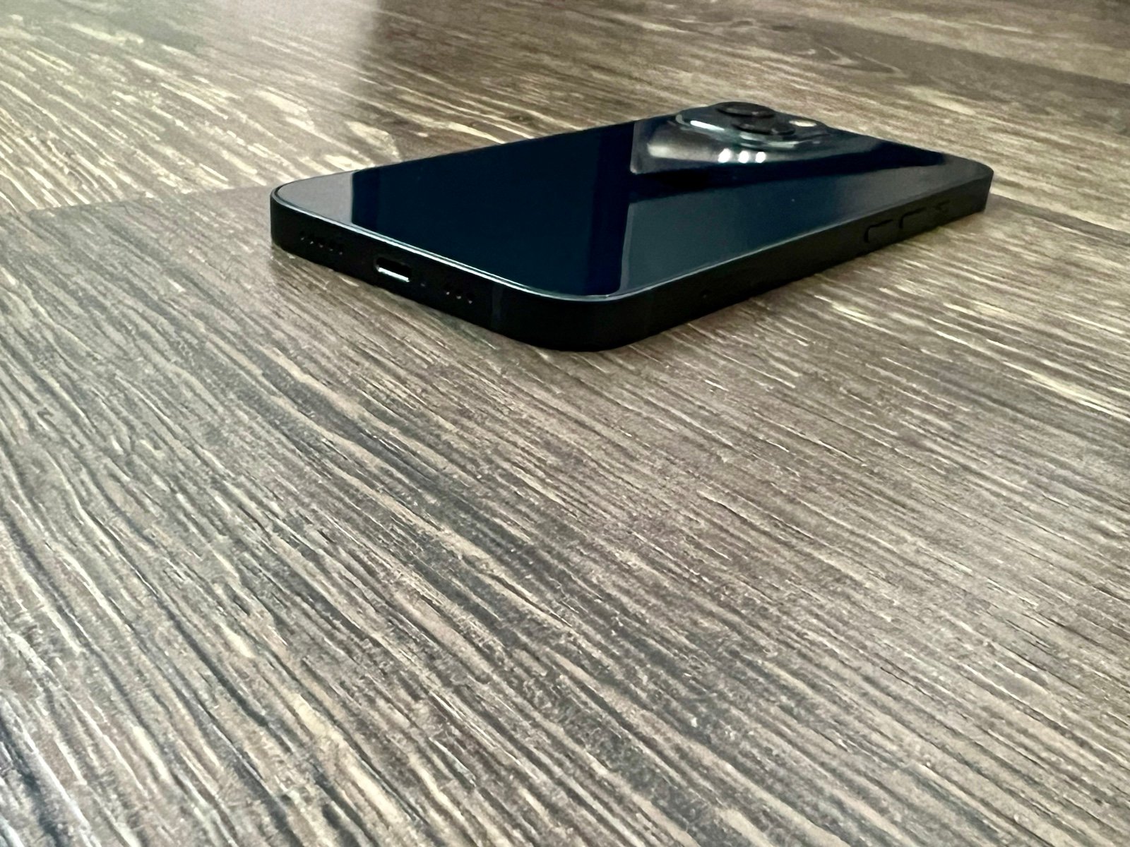 iPhone 13 UNLOCKED FOR ANY CARRIER! 1X17