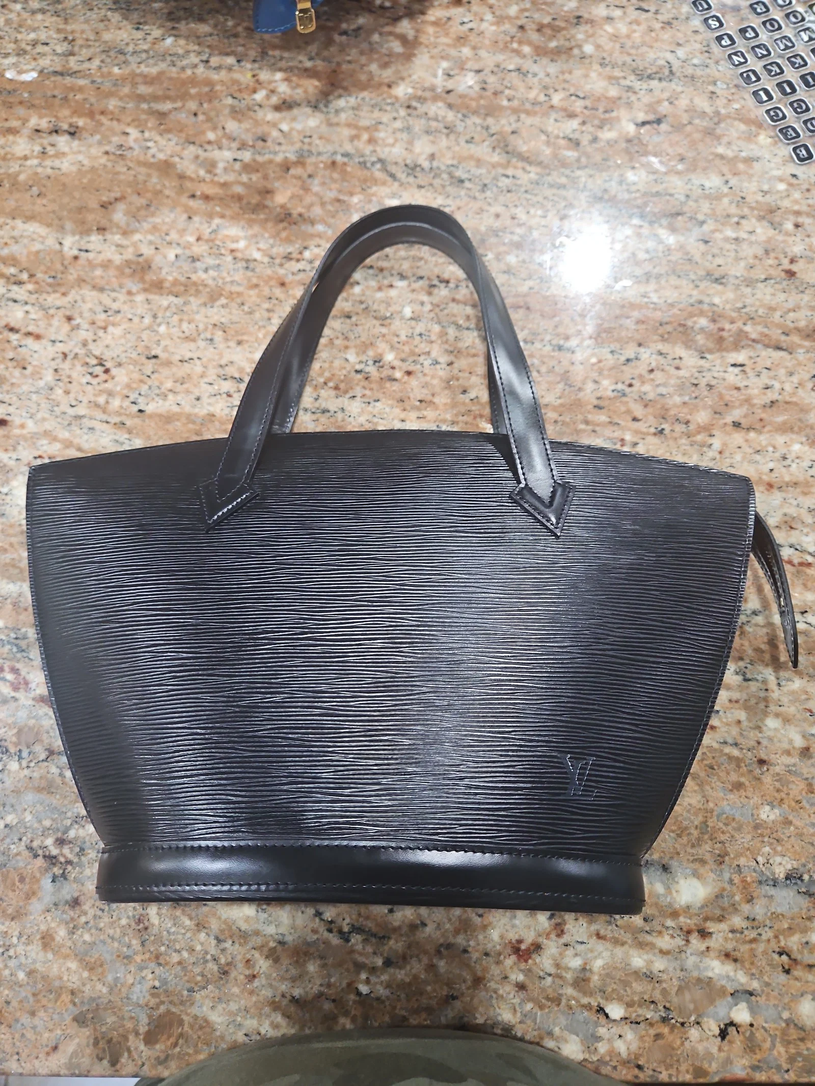 LOUISE VUITTON ST JACQUES SHORT HANDLE