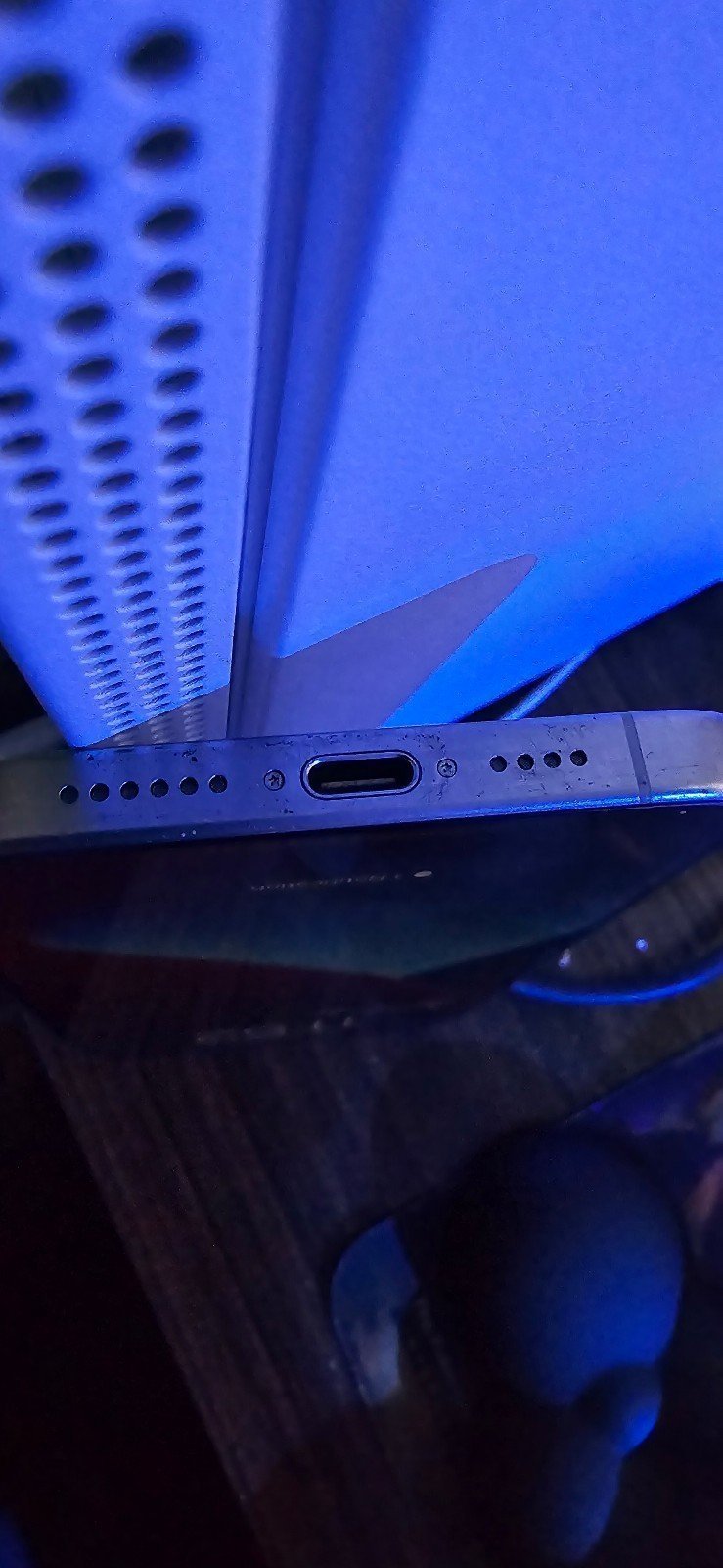 ATT locked iPhone 15 pro max 3X93