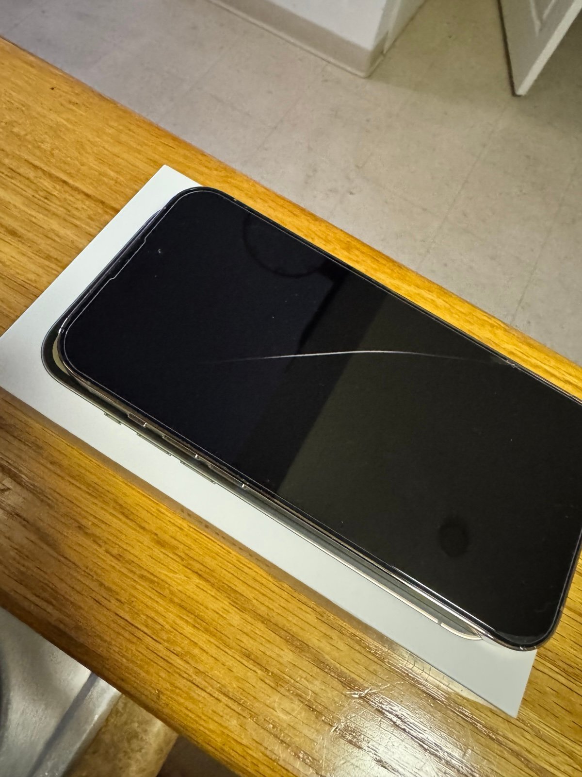 Apple iPhone 14 Pro 256GB Gold - Unlocked 7T29