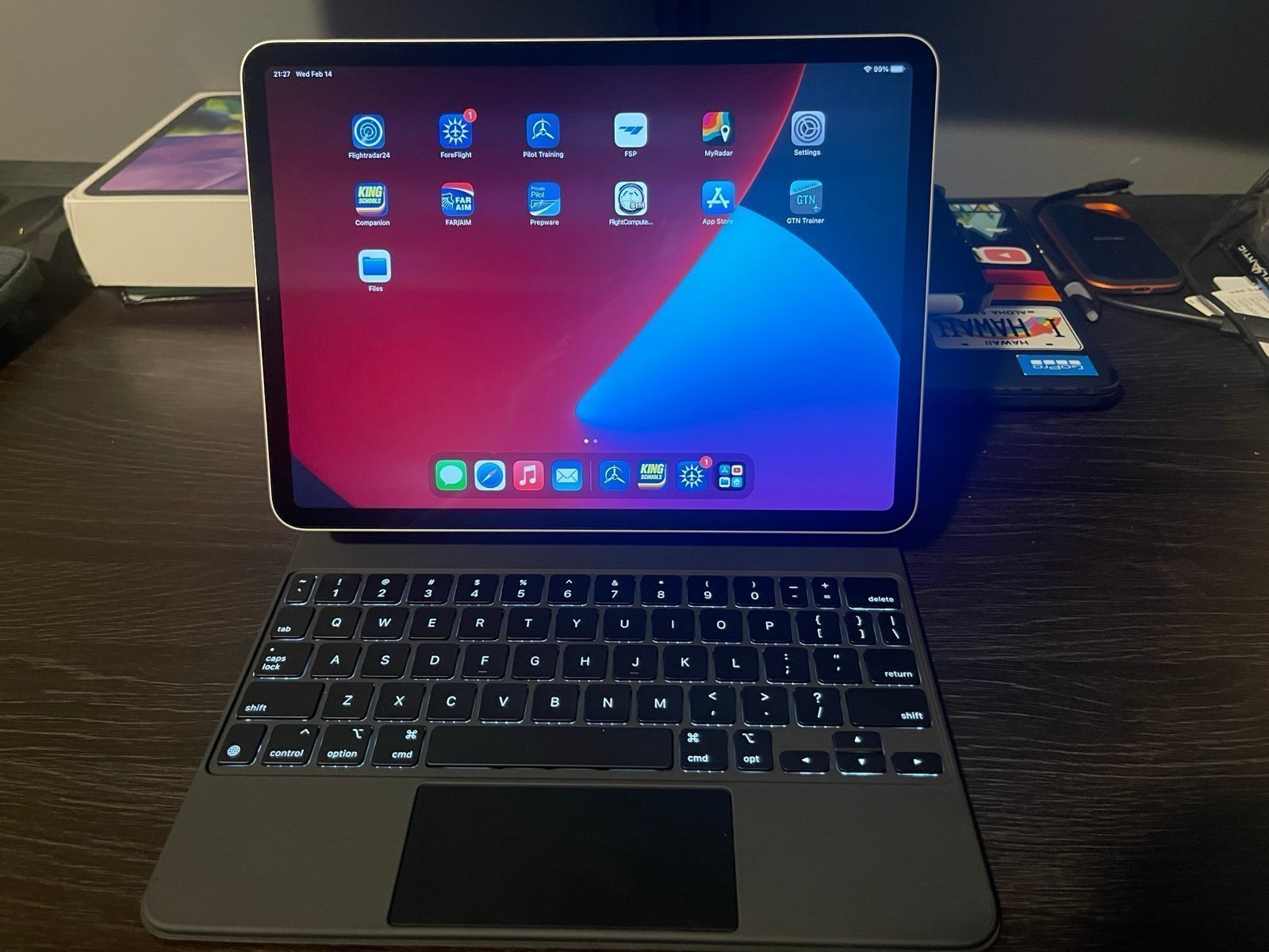 iPad Pro 11 inch 256GB with Magic Keyboard 6A29