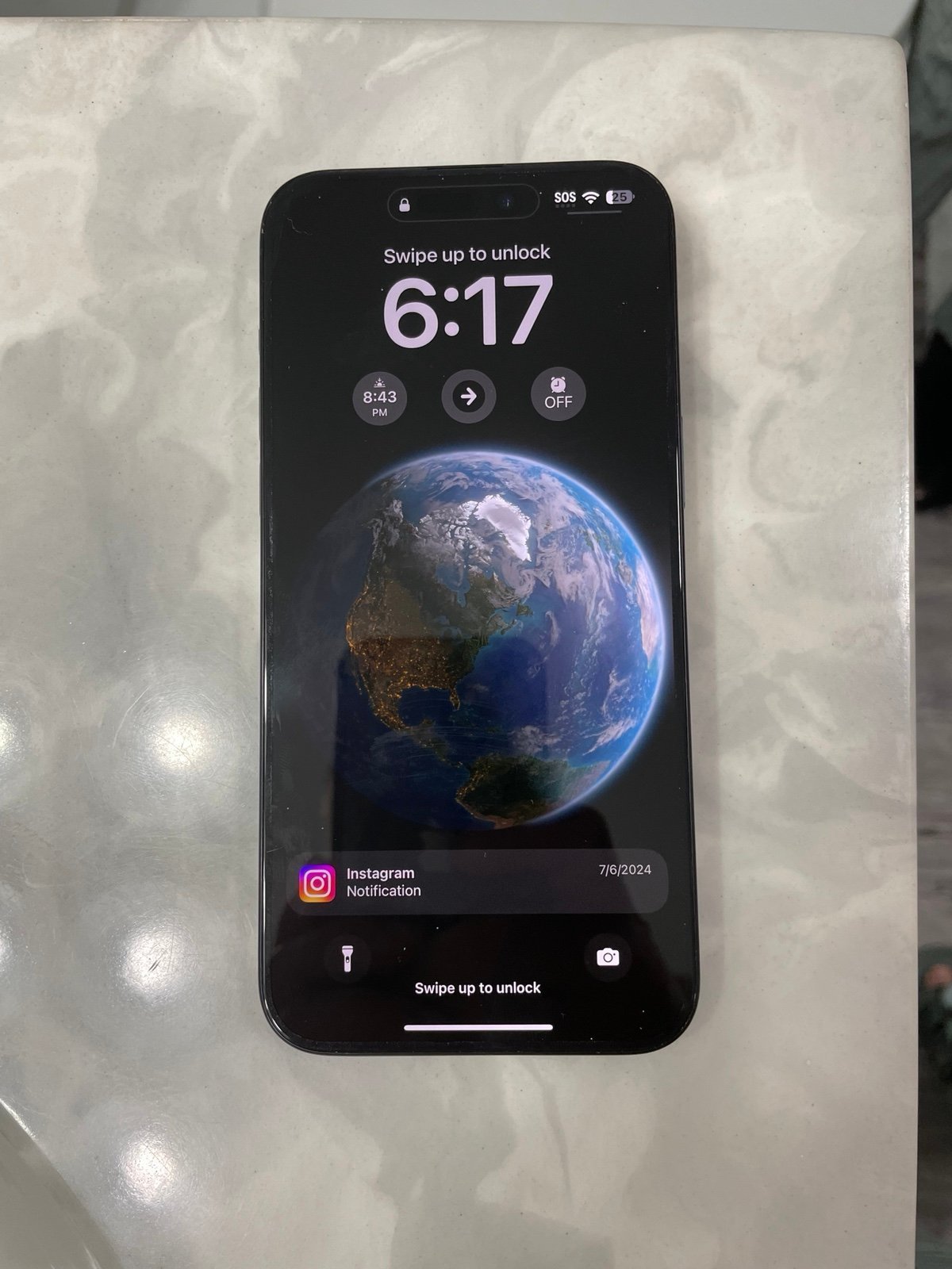 iphone 15 pro max 8Q12