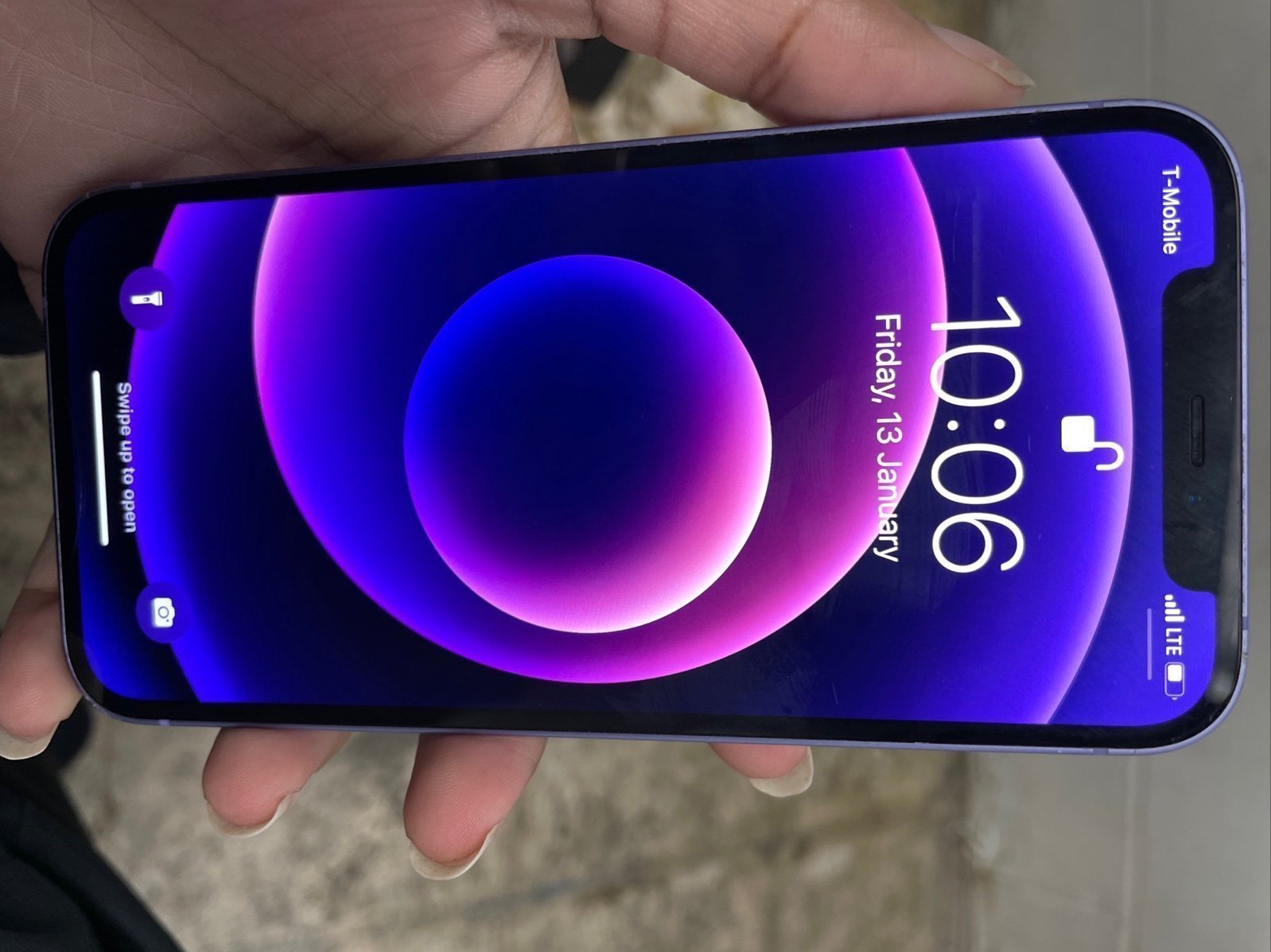 Apple iPhone 12 64 GB in Blue for Unlocked 9X55