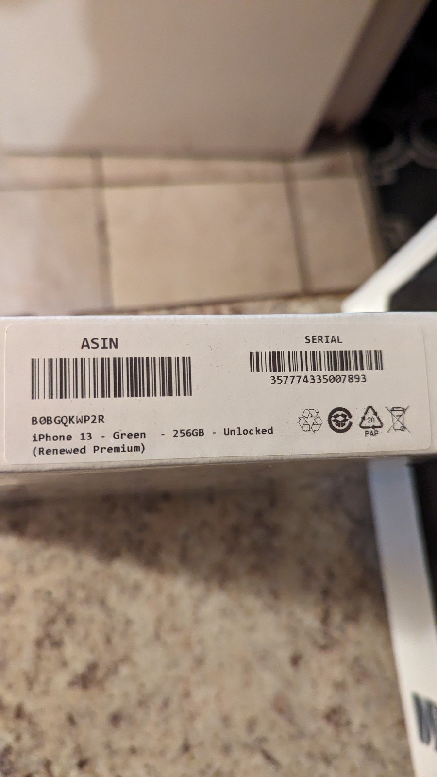 Apple iPhone 13 256 GB in Green for Unlocked 8X93