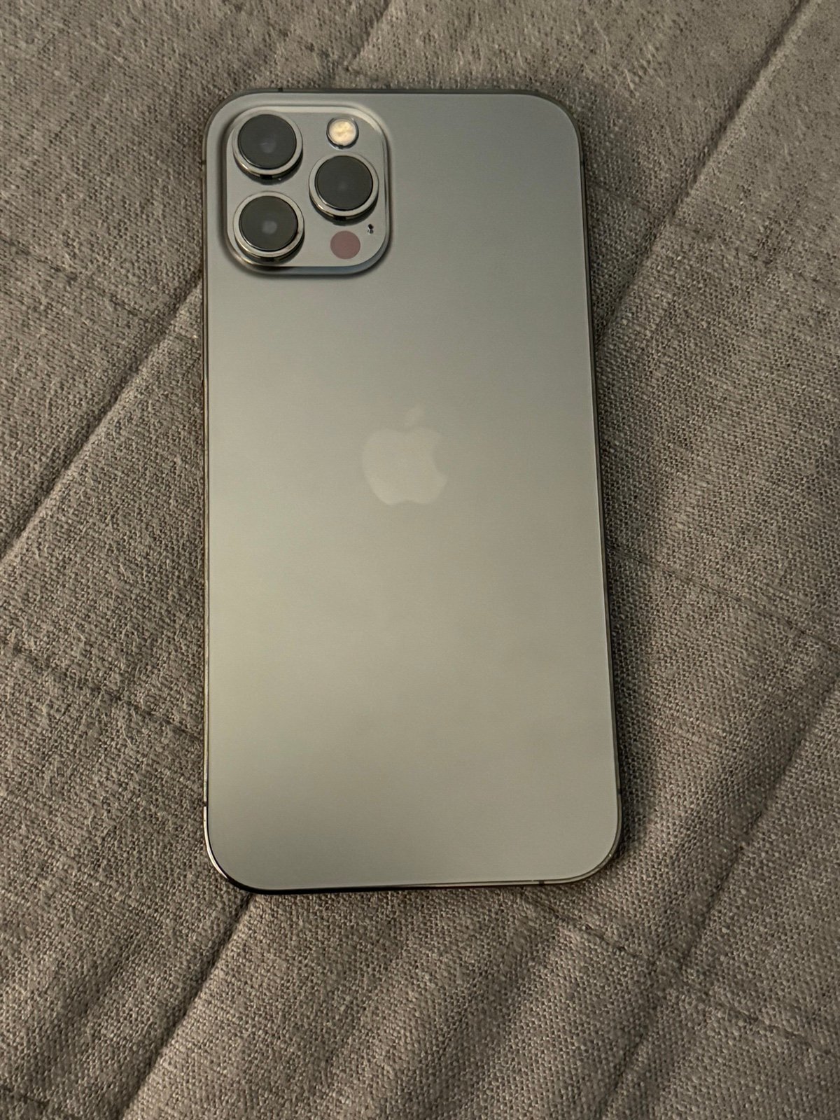 Apple iPhone 12 Pro Max 128 GB Graphite Unlocked 100% Capacity 3C38