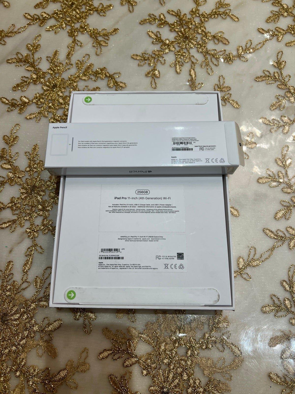 Brand New Apple ipad pro 11 inch 4th gen 256gb WiFi with Apple Pencil 2nd gen 3B78