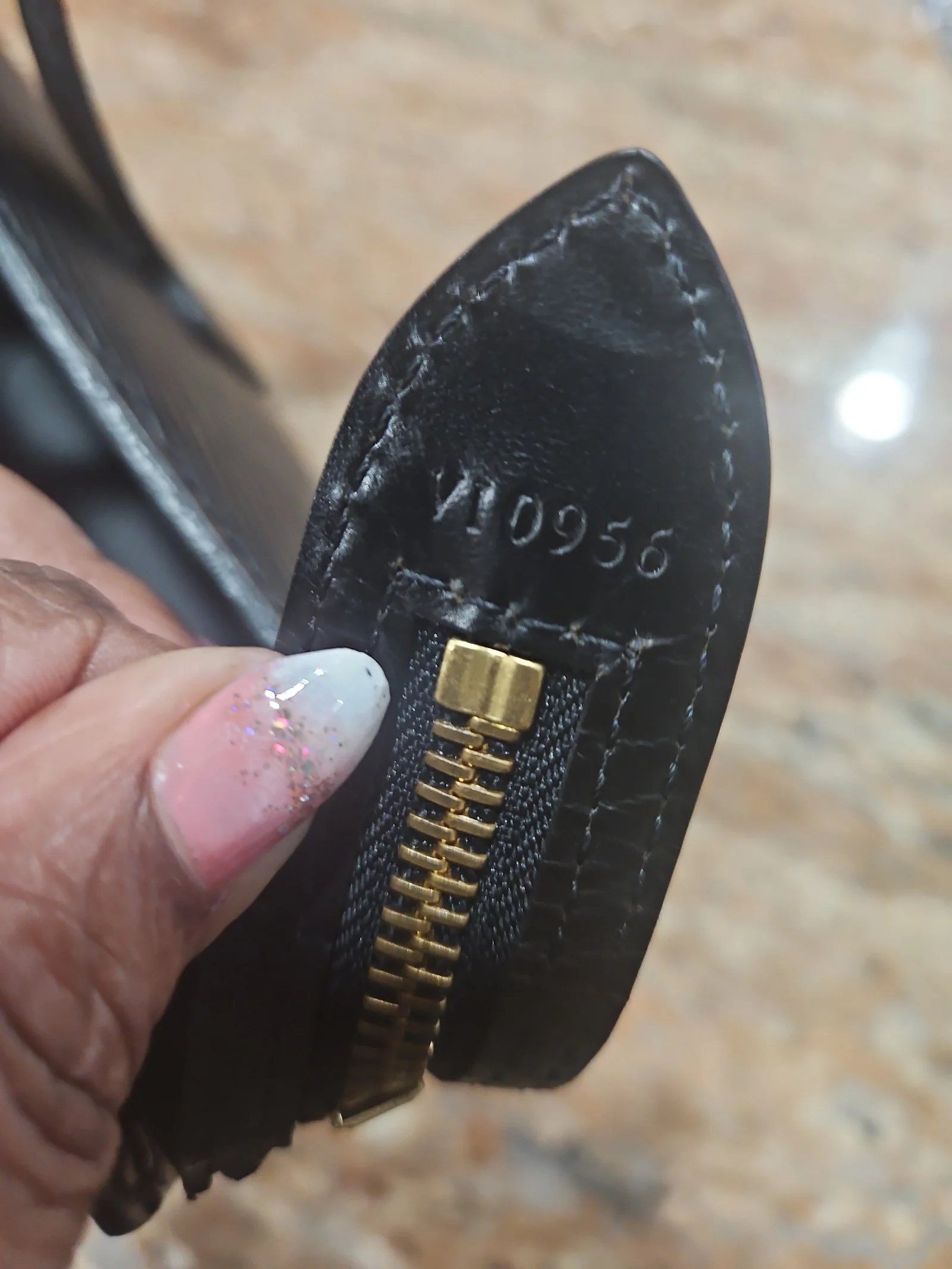 LOUISE VUITTON ST JACQUES SHORT HANDLE