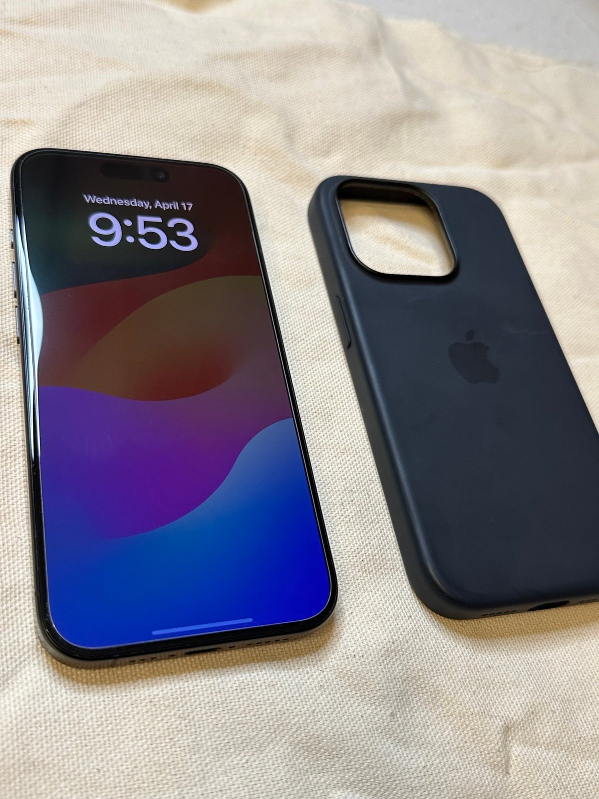 iPhone 15 Pro Unlocked 1H83