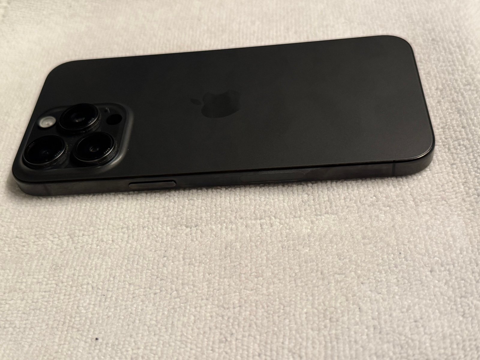 iPhone 15 Pro Max 256GB 1T67