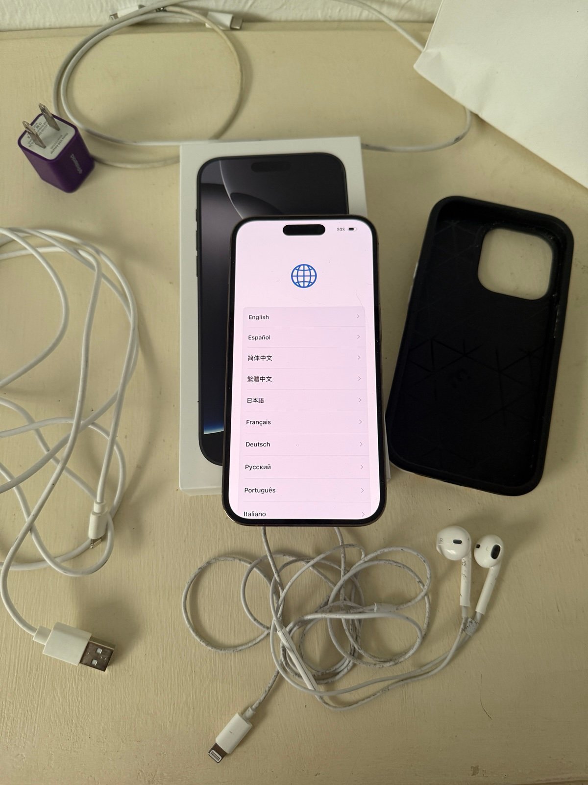 iPhone 14 Pro - 256 GB Unlocked Great Condition - With Accessories 9X37