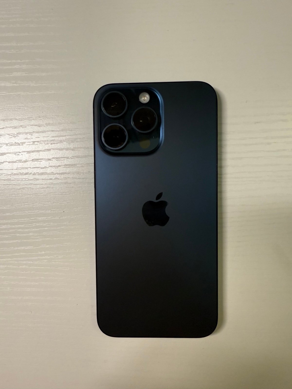 Apple IPhone 15 Pro Max 1TB Unlocked 9L58