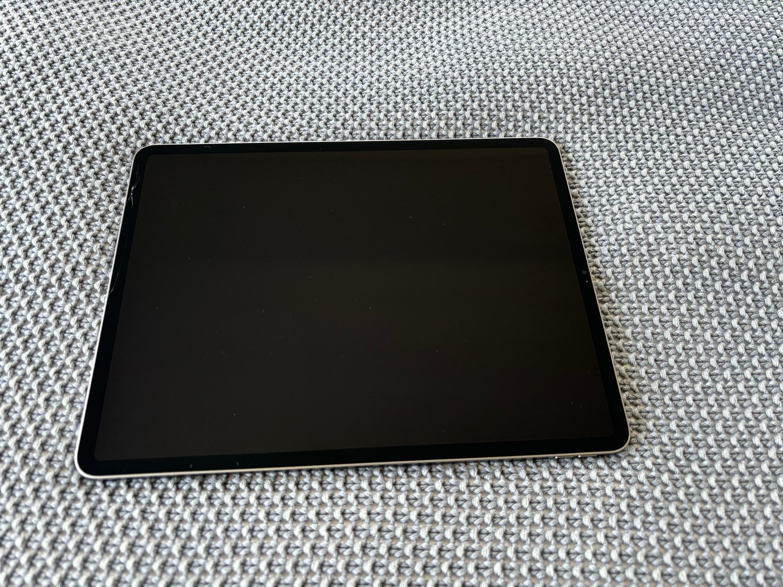 iPad Pro 12.9-inch (5th Generation) + Apple Pencil 8F99