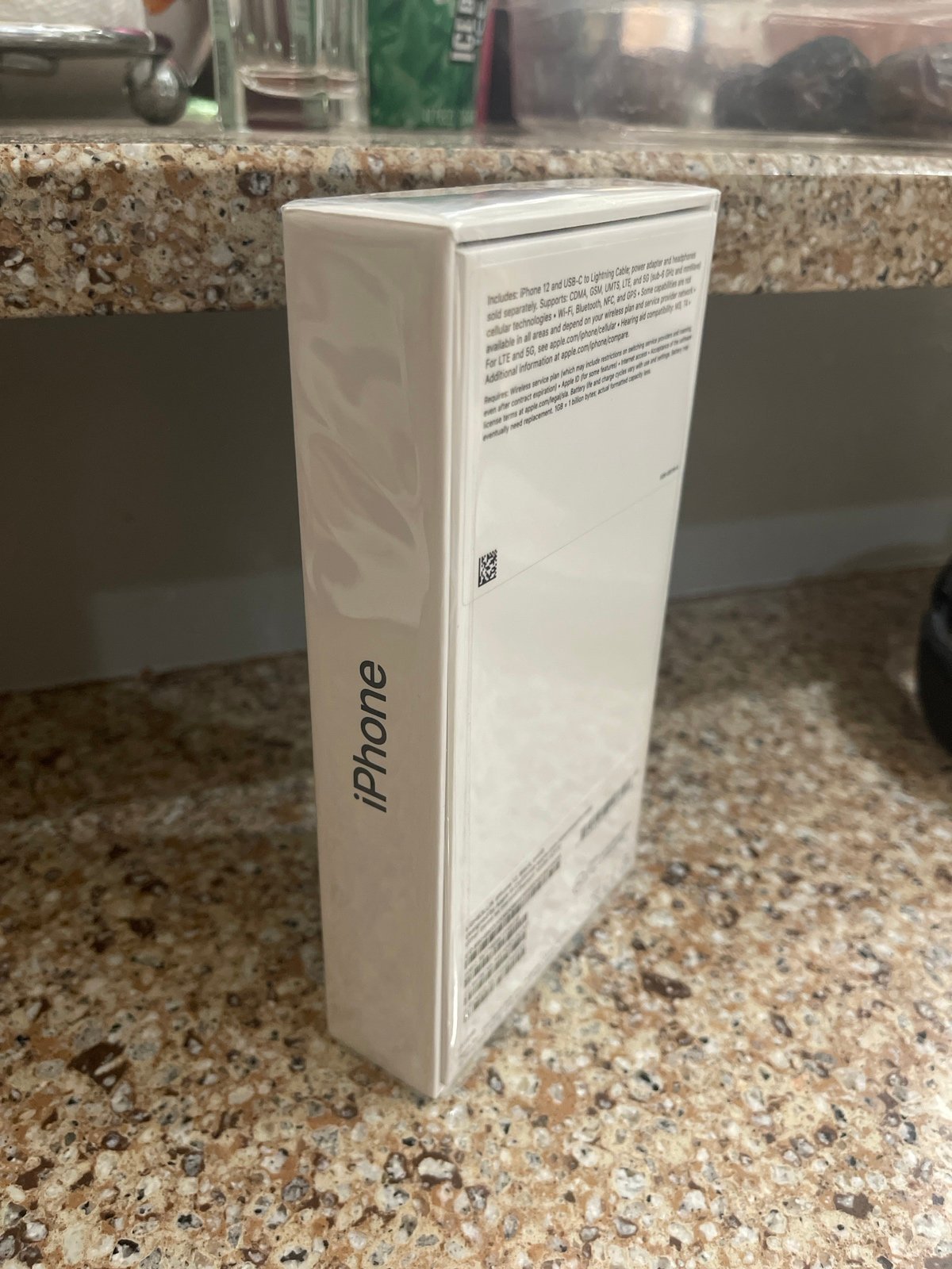 iPhone 12 Cricket Wireless Brand New 1L89