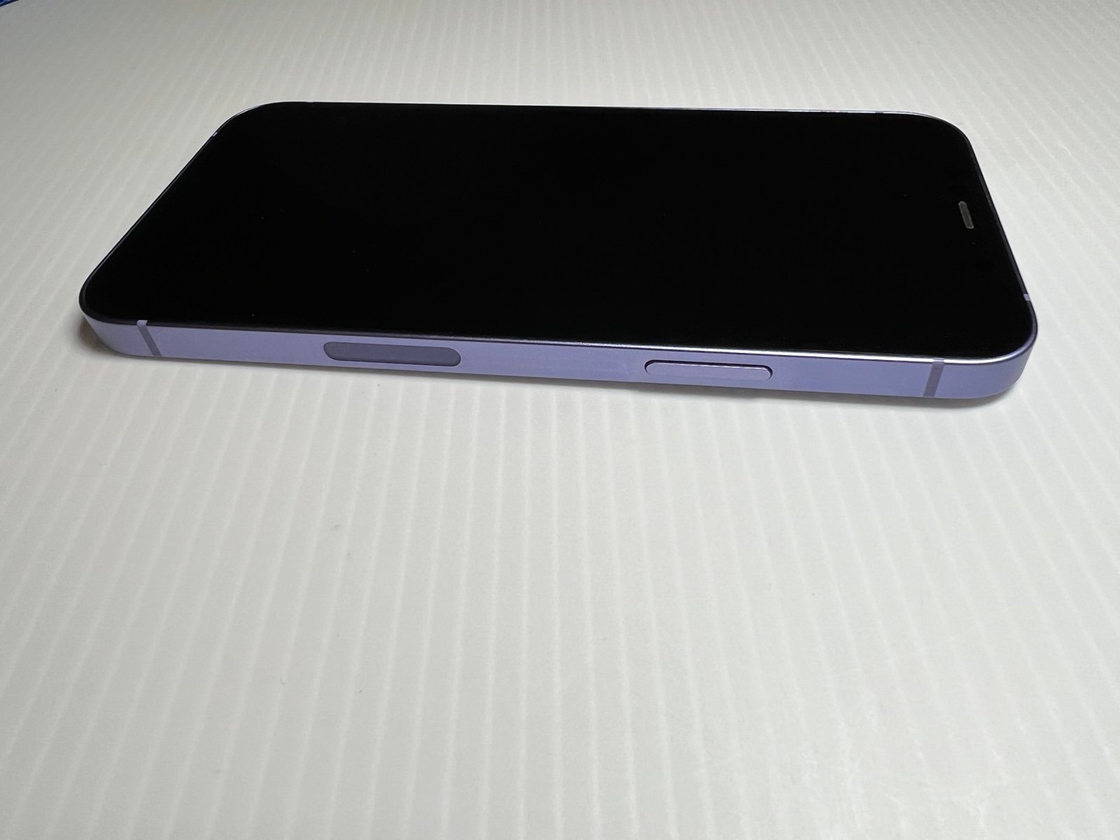 Apple iPhone 12 64 GB in Purple for Unlocked 8W59
