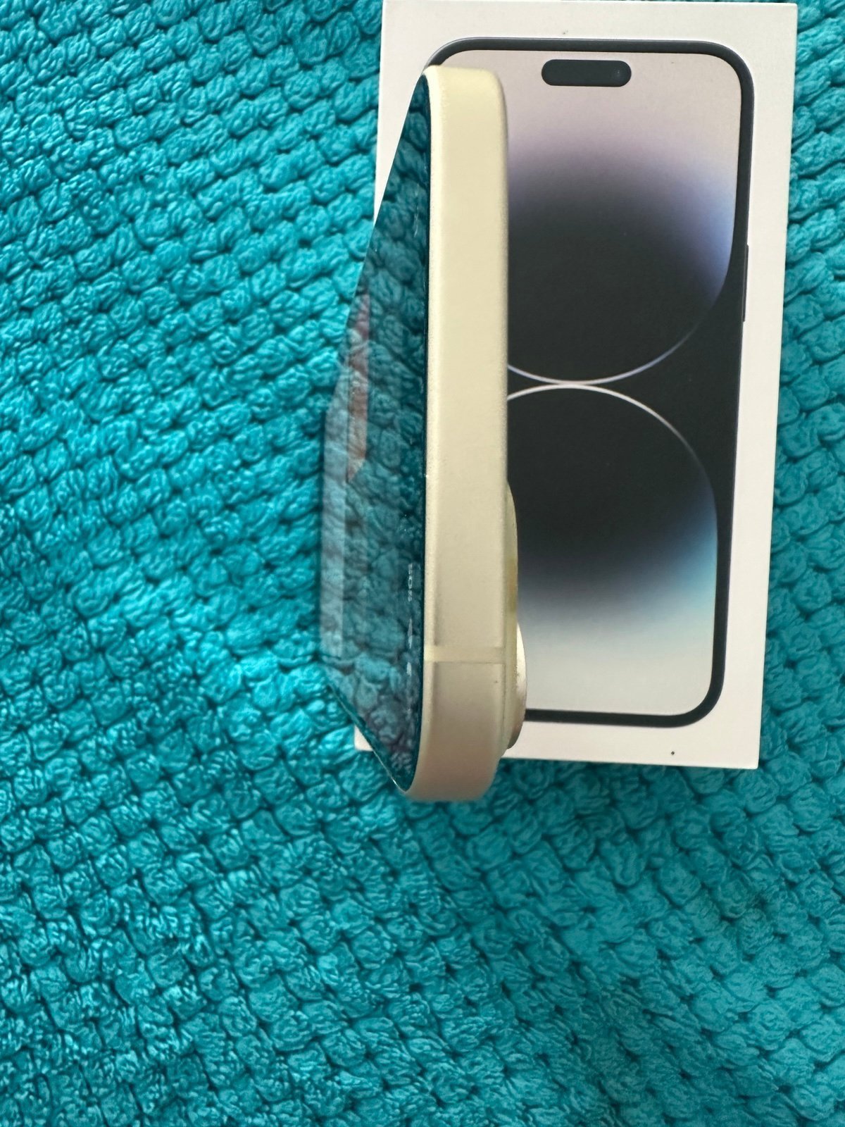 Apple iPhone 15 plus 7M89