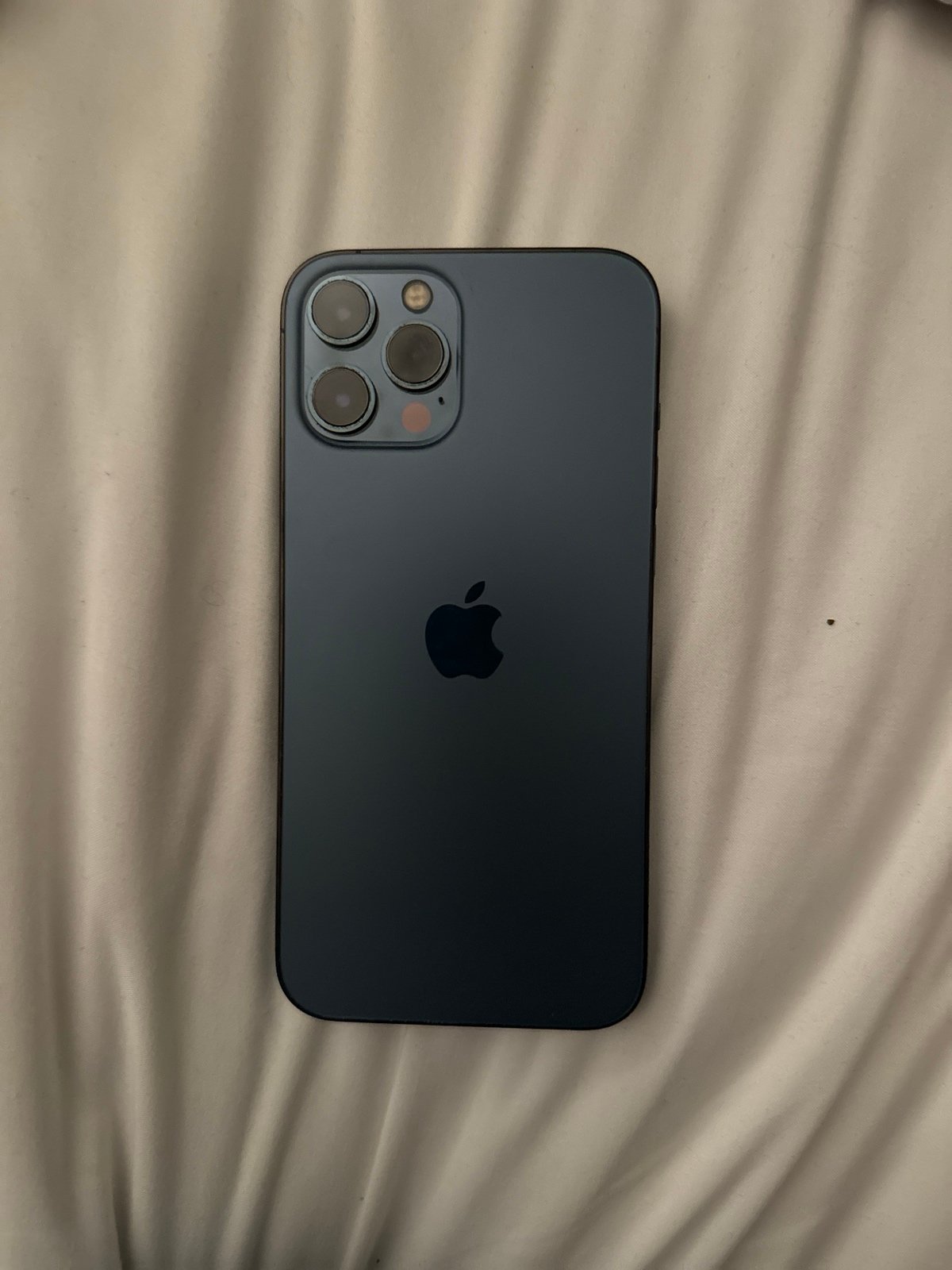 Apple iPhone 12 Pro Max UNLOCKED 3G32