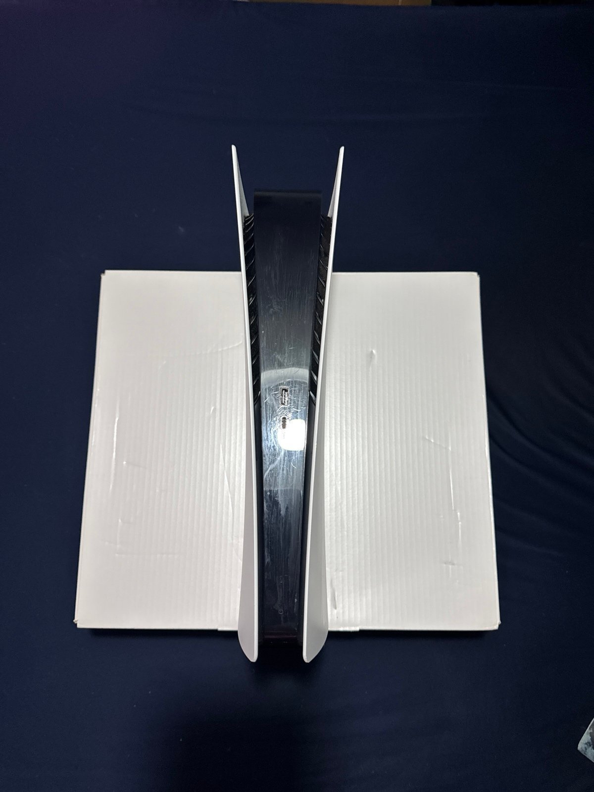 PlayStation 5 Digital Edition Console 8O11