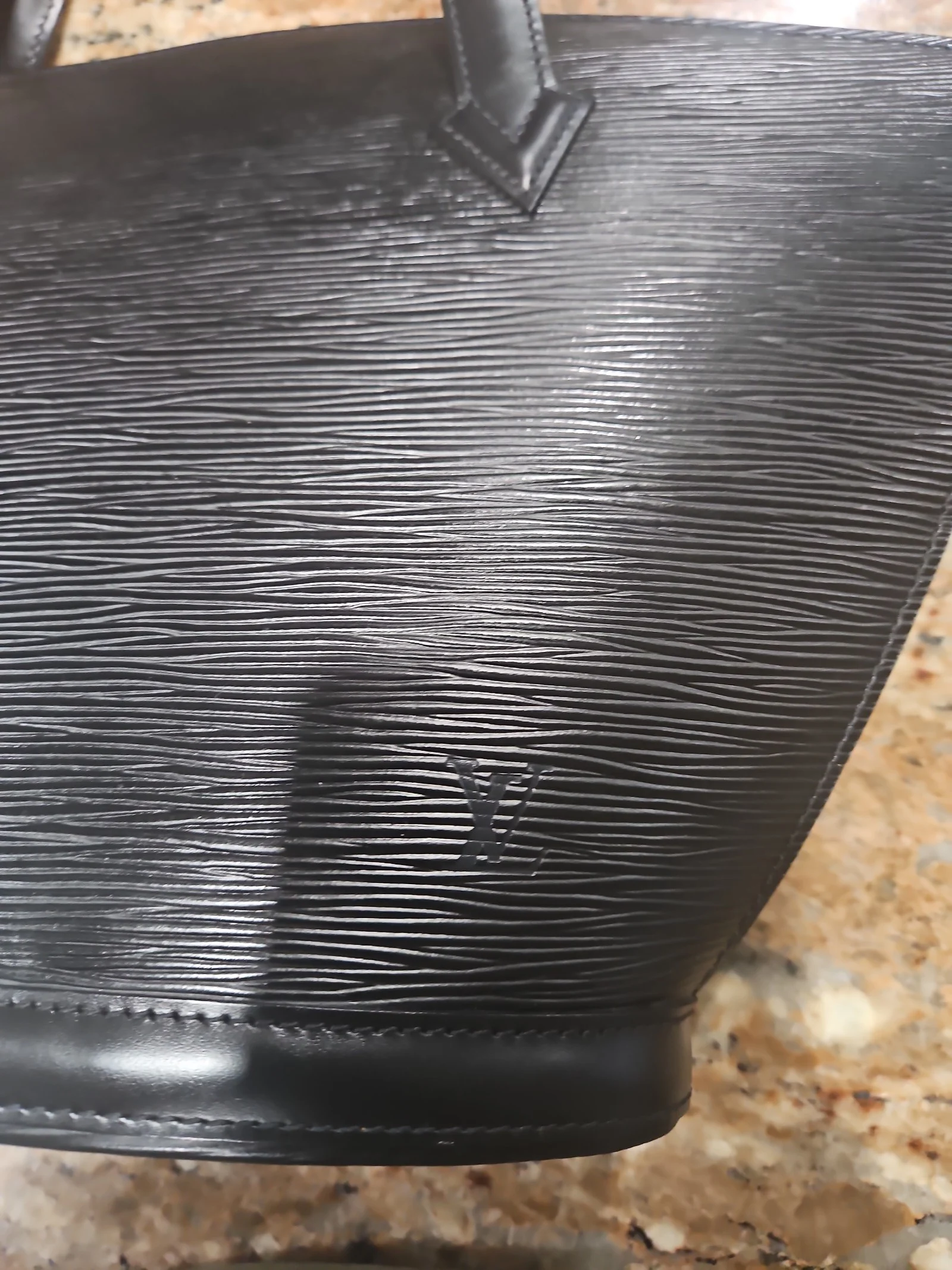 LOUISE VUITTON ST JACQUES SHORT HANDLE