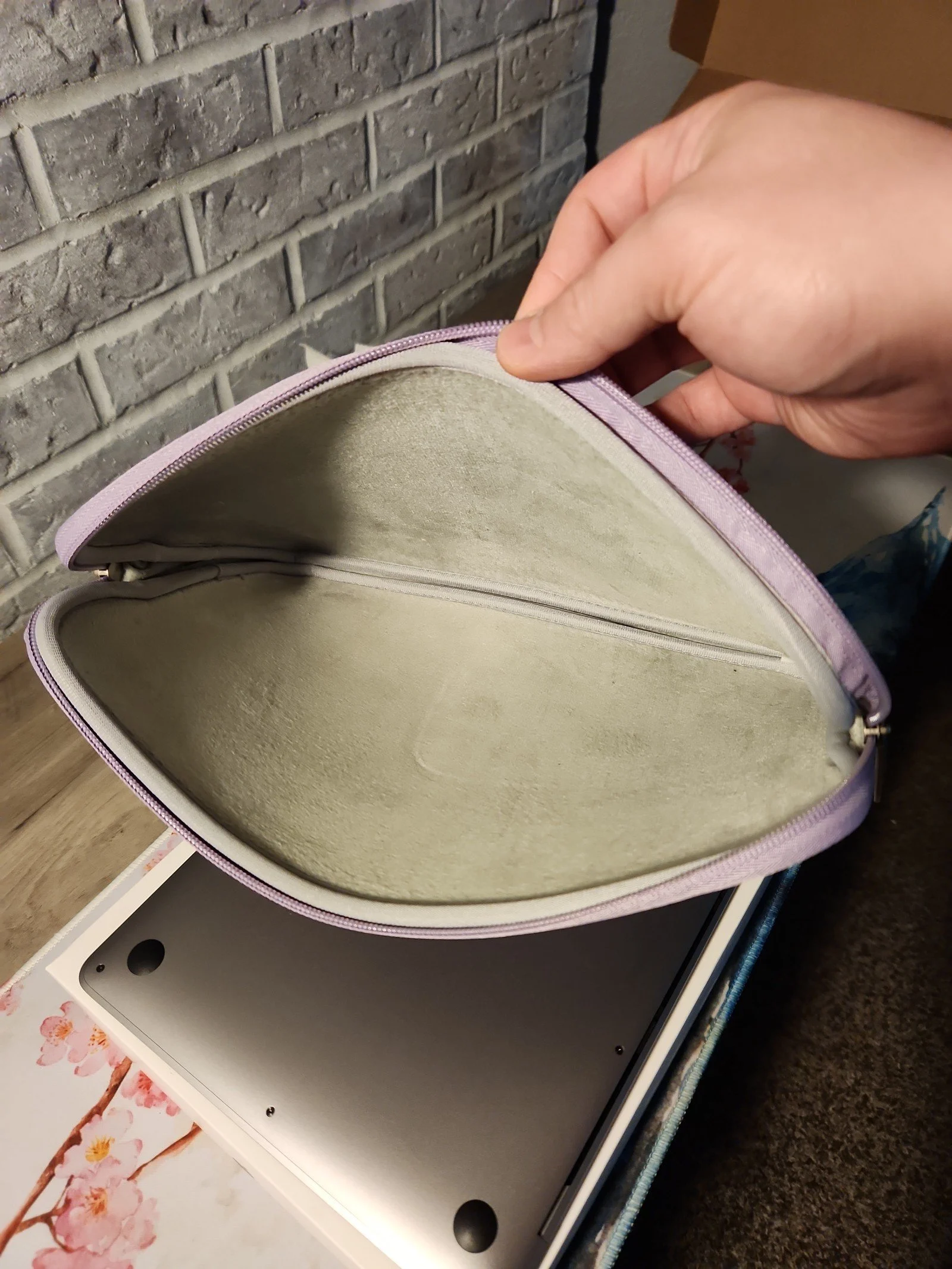 Apple Macbook Air A2337 13in.  M1 3.2 GHz  1TB SSD 5M56