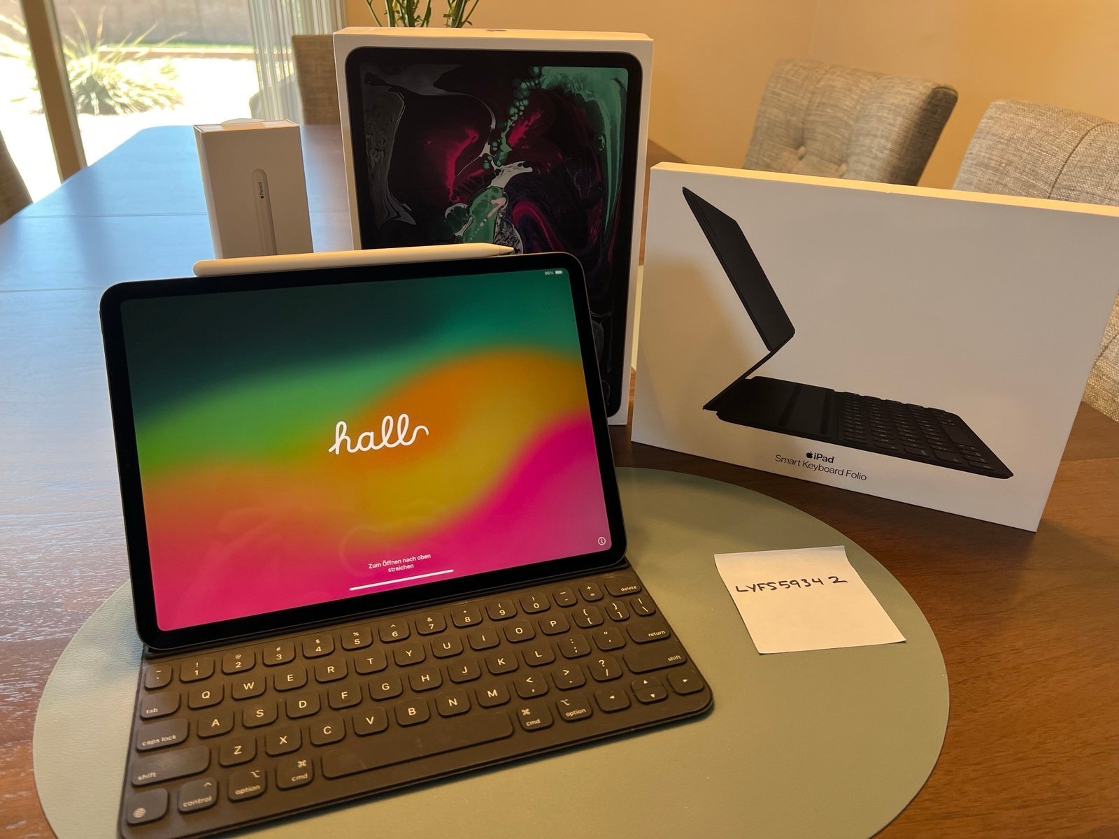 Apple iPad Pro 11” (2018) Plus Accessories 5W57