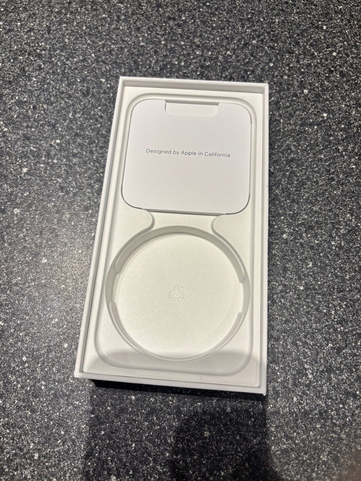 T-Mobile pink iPhone 15 5Y37