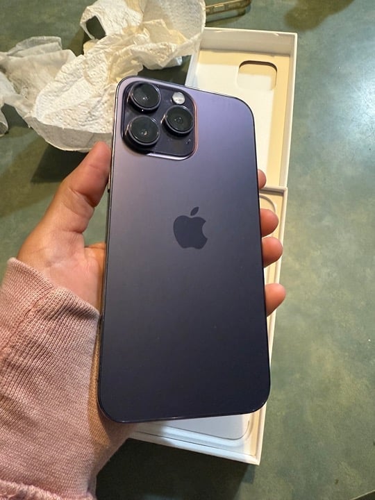 iPhone 14 Pro Max unlocked 2X53