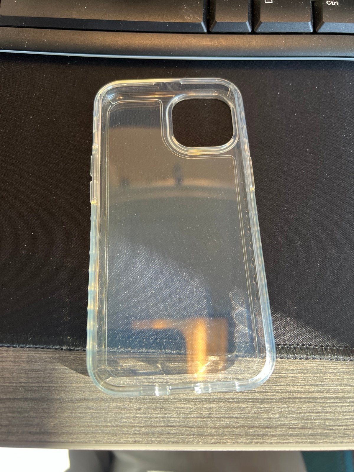 iPhone 13 Unlocked 7B77