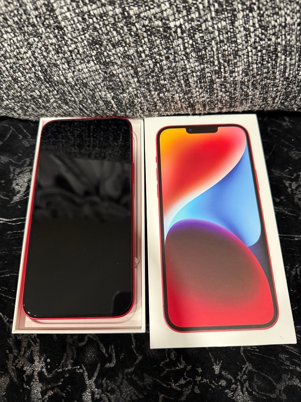 iPhone 14 Plus 128gb Red like-new Complete Inclusion. Unlocked. 2J18