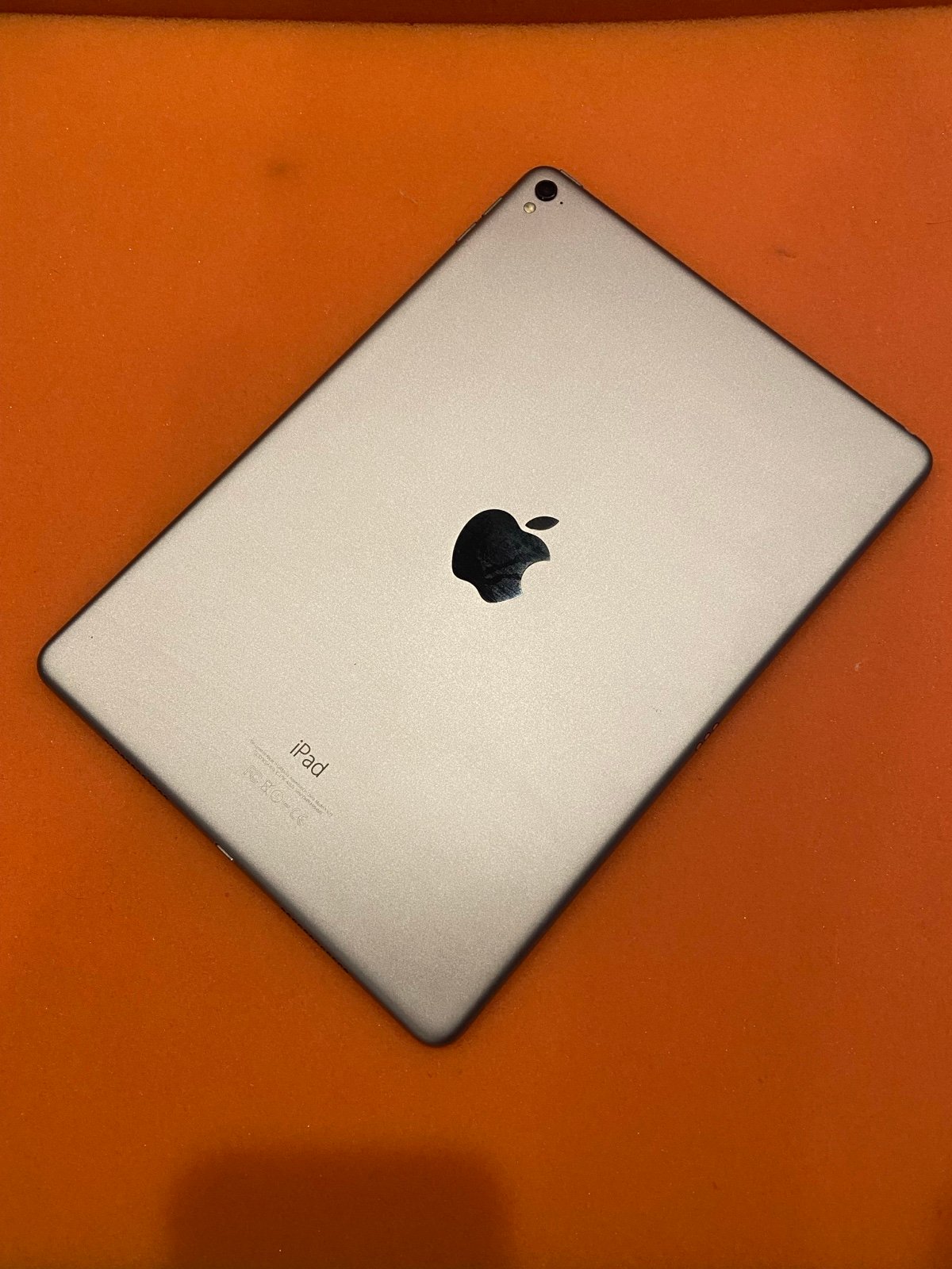 Lot of 2 Apple iPad Pro 1st Gen 9.7” Tablet - 32GB - Newest iOS 16 - Fast Ship 3H89