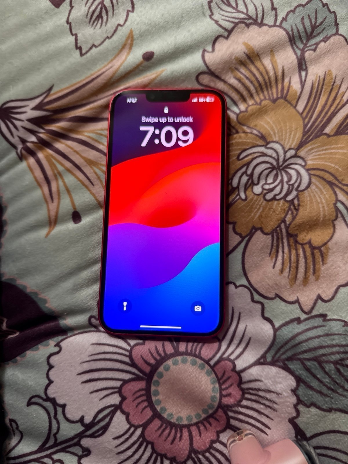 iphone 14 unlocked and otterbox case 6Q51