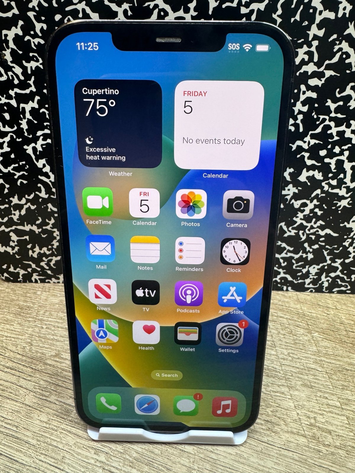 Apple iphone 12 pro max unlocked 256gb ( Fair )1138 8U71