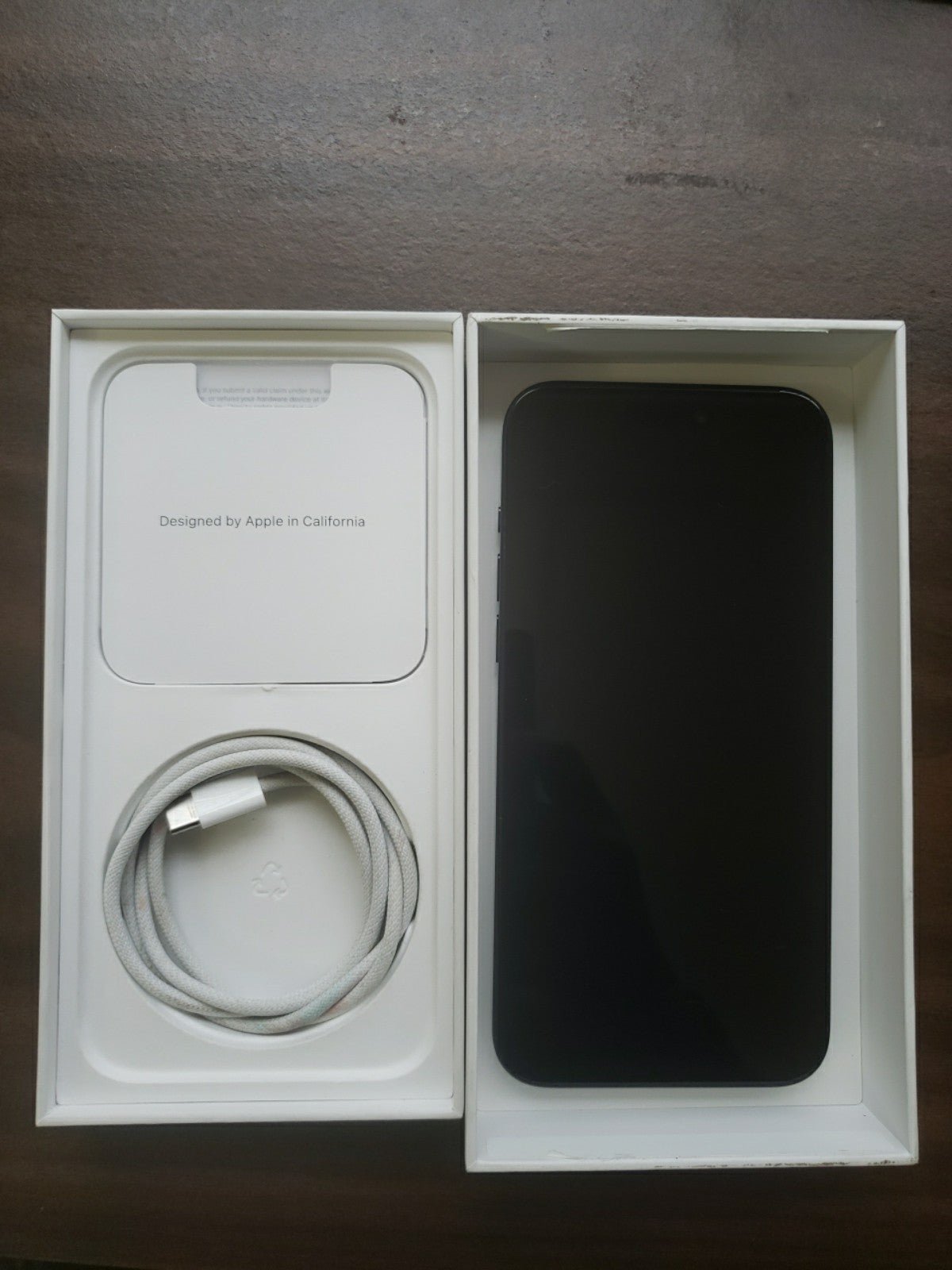 iPhone 15 pro max UNLOCKED 256gb 1P88