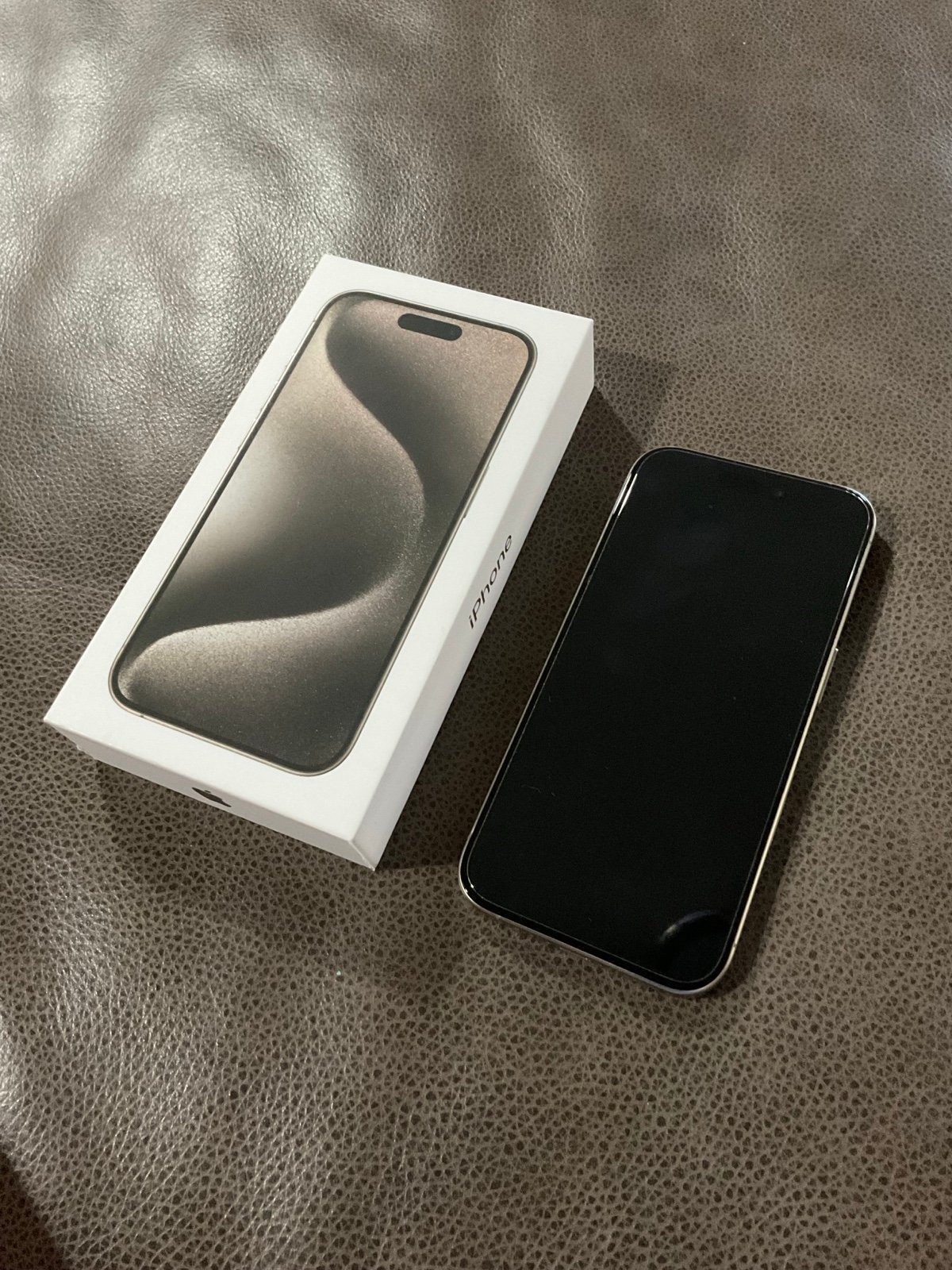 Unlocked iPhone 15 pro 128gb 7S39