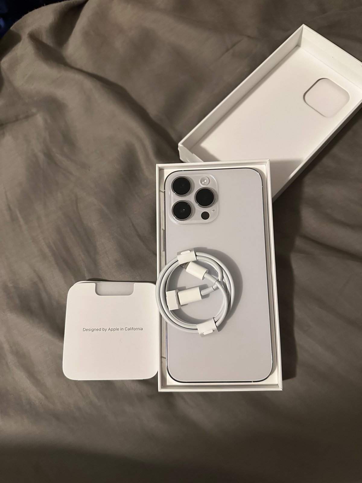 iPhone 14 pro max phone unlocked 2X17