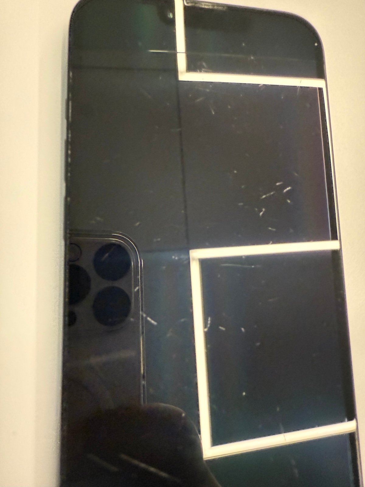 iPhone 14 256 gb- unlocked 2J63