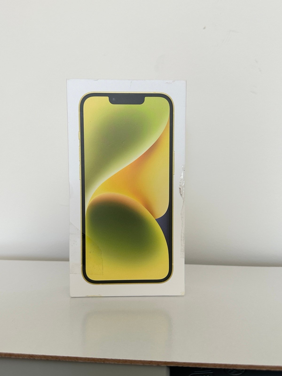 Apple iPhone 14 128 GB in Yellow for T-Mobile 2X39
