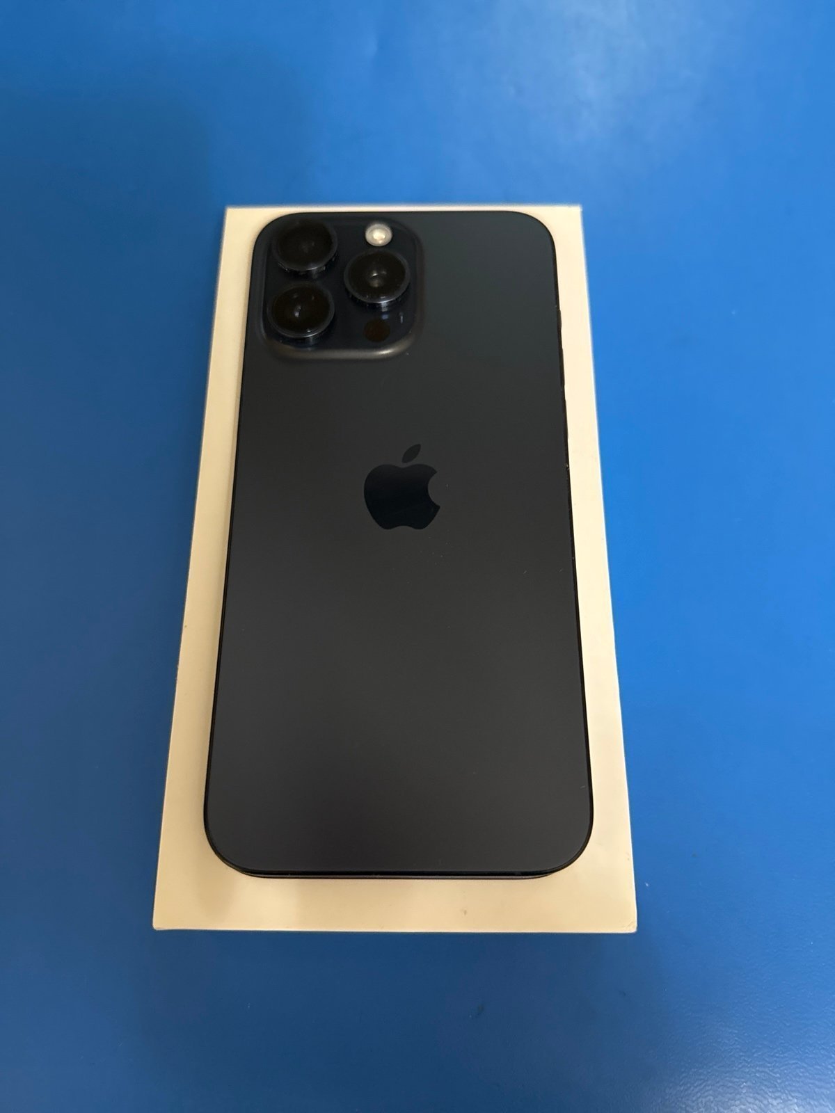 Apple iPhone 15 Pro Max 1TB Blue Titanium Unlocked 1Y61