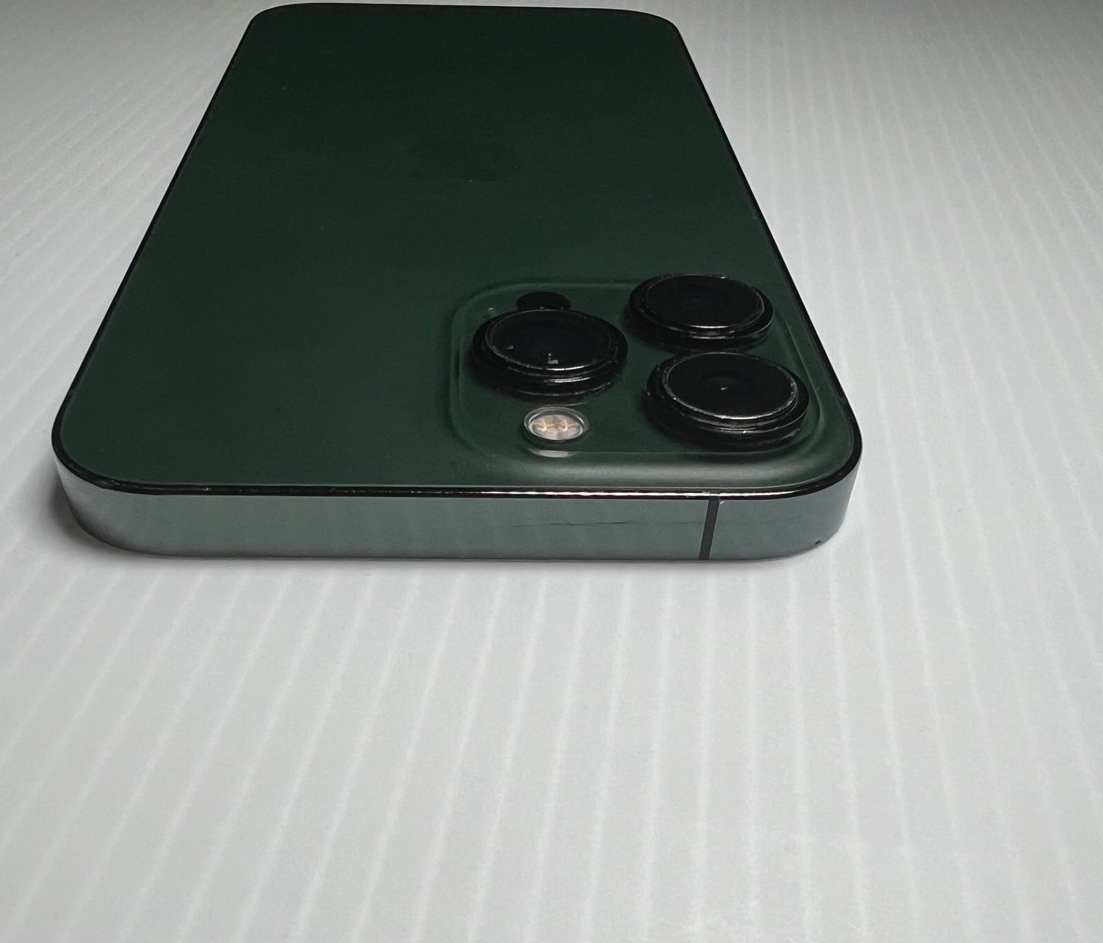 Apple iPhone 13 Pro Max 128 GB in Alpine Green - Unlocked - READ 1U72