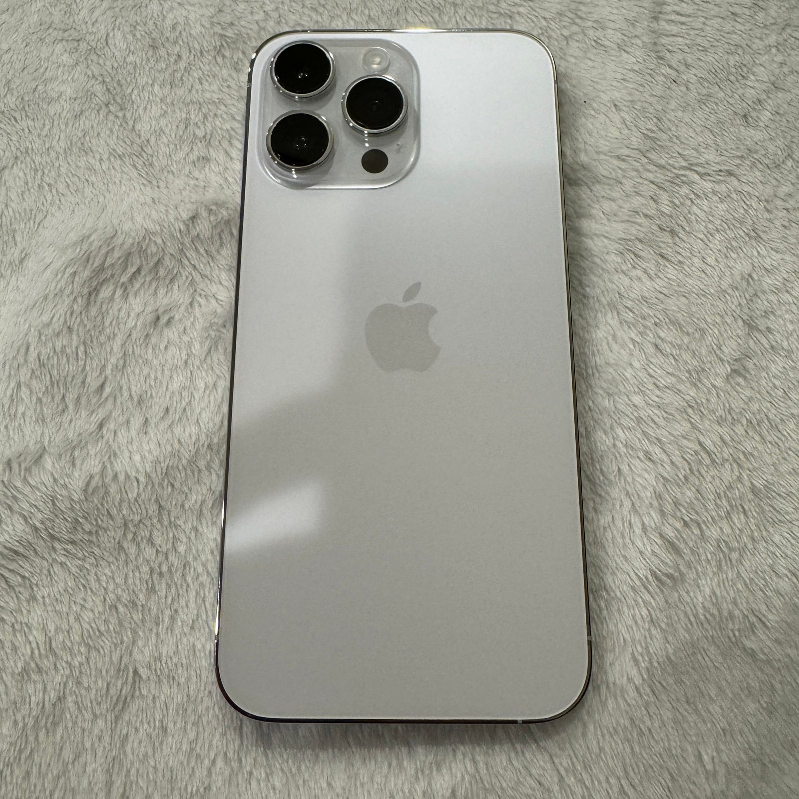 Apple iPhone 14 Pro Max 256GB Unlocked Silver White 1K56