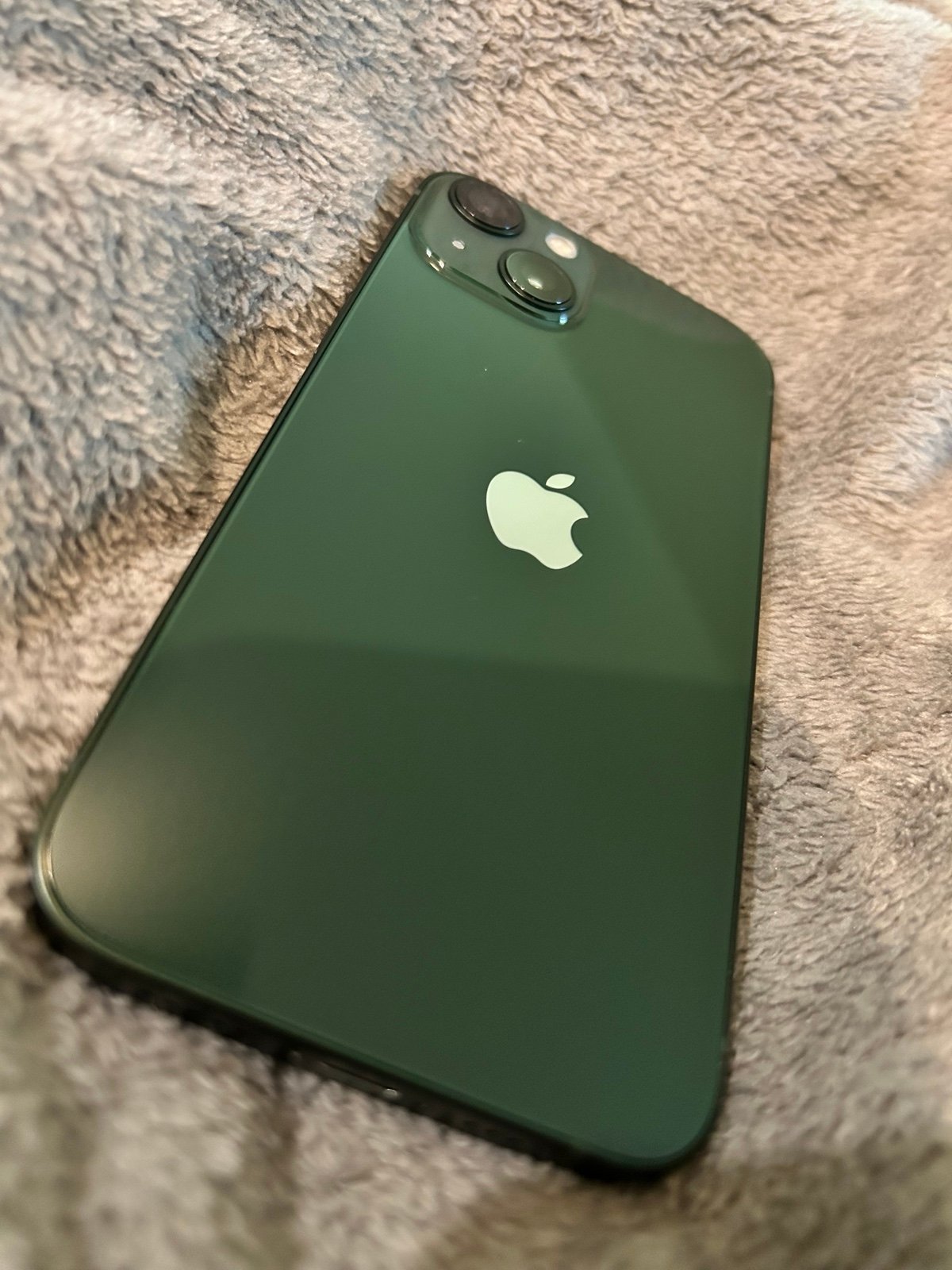 Apple iPhone 13 256gb Unlocked 6B75