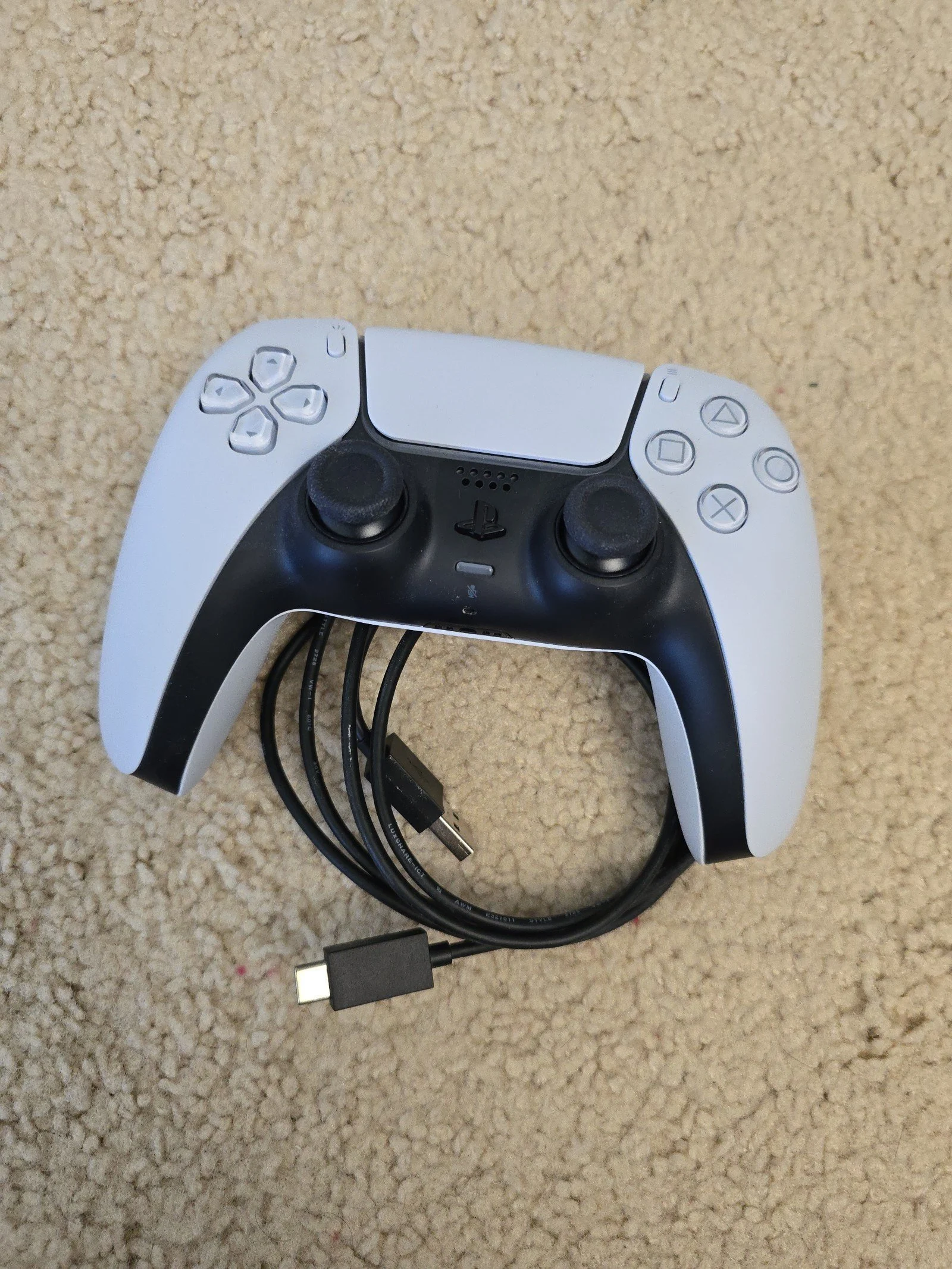 Sony PlayStation 5 Console in White 825GB 9M39