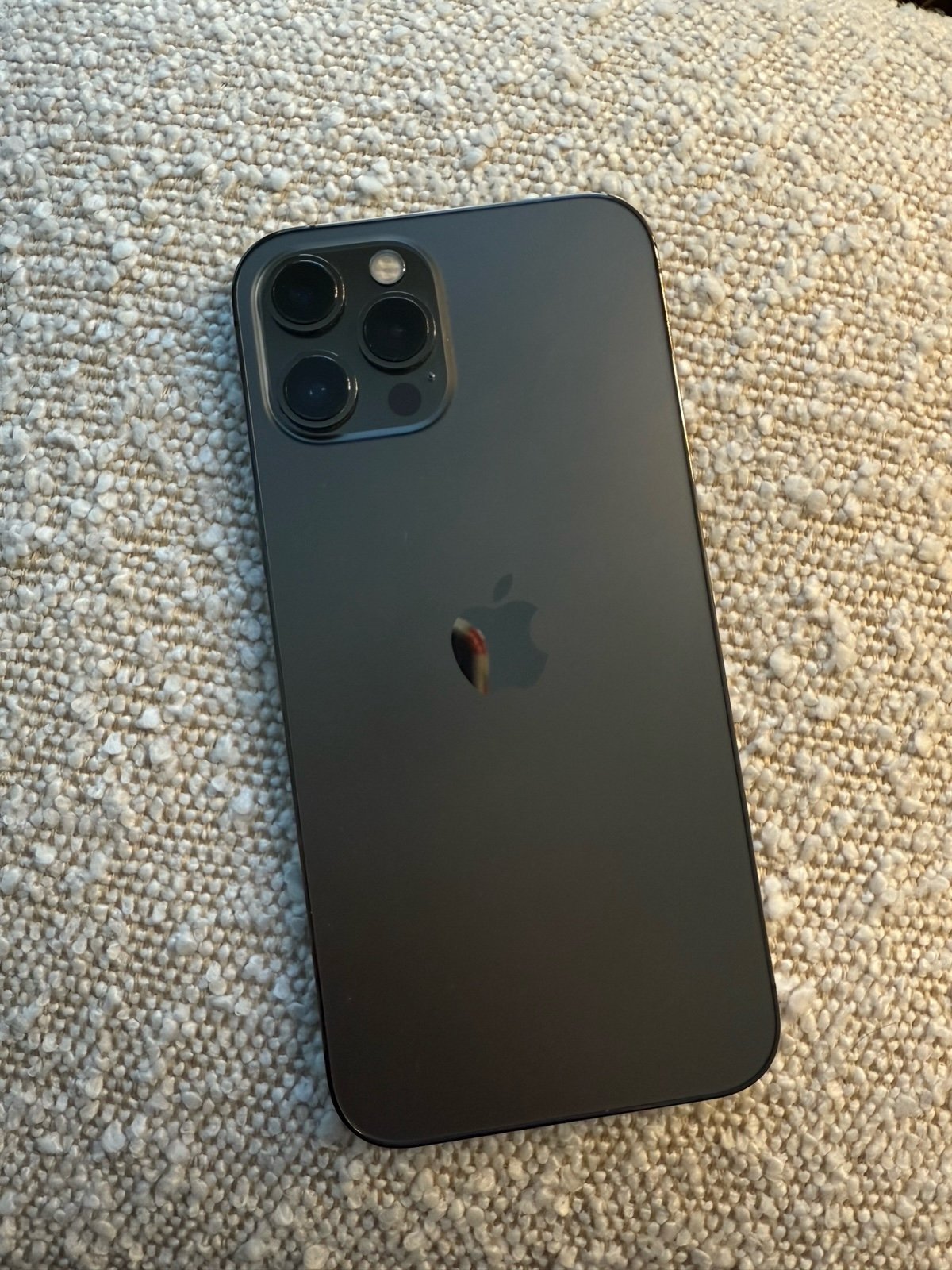 Black Iphone 12 Pro Max (128GB) 9C82