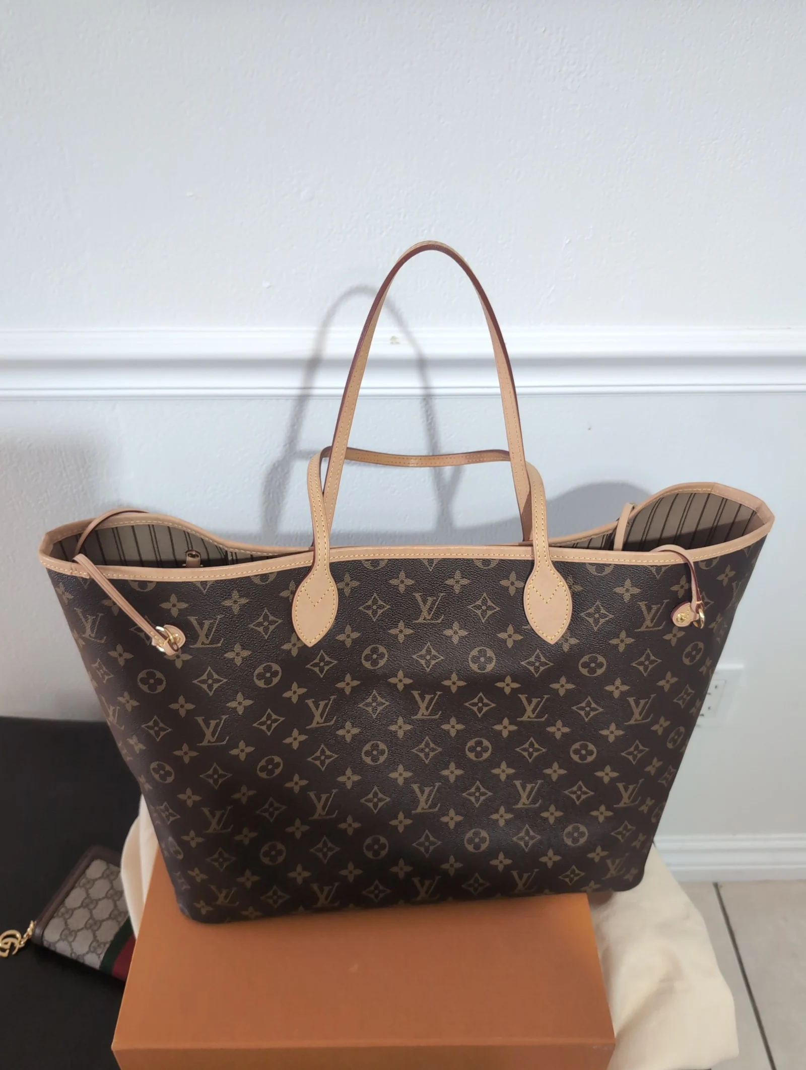 Louis Vuitton NEW Neverfull GM Tote