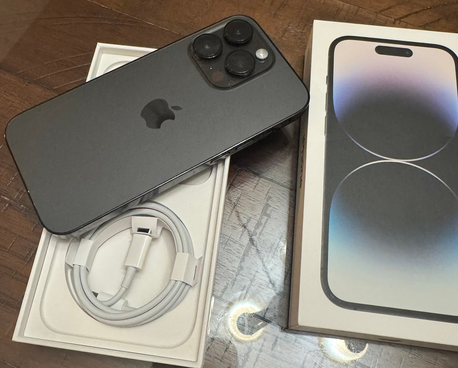 iPhone 14 Pro phone  mint condition 1Y76